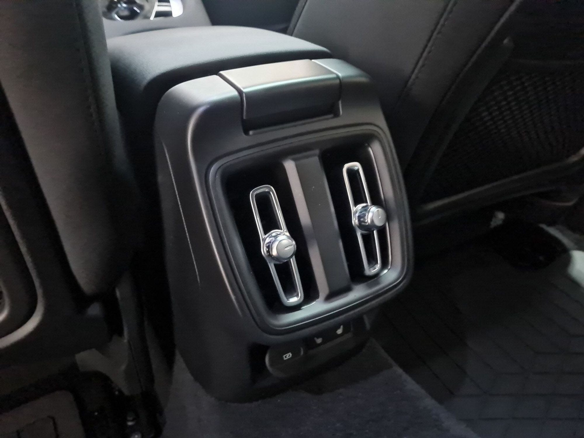 Polestar 2 Long range Dual motor, 408hp, 2023