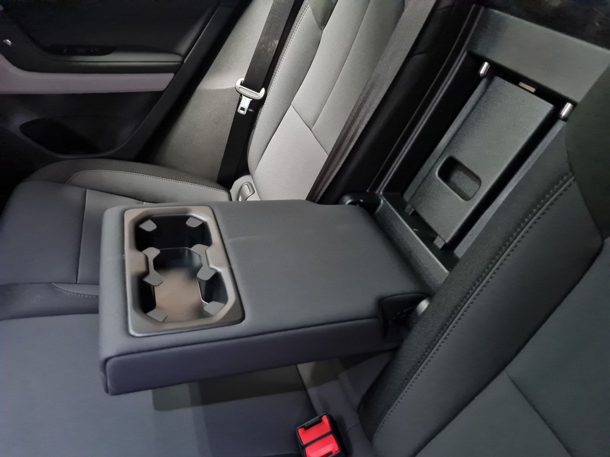 Polestar 2 Long range Dual motor, 408hp, 2023