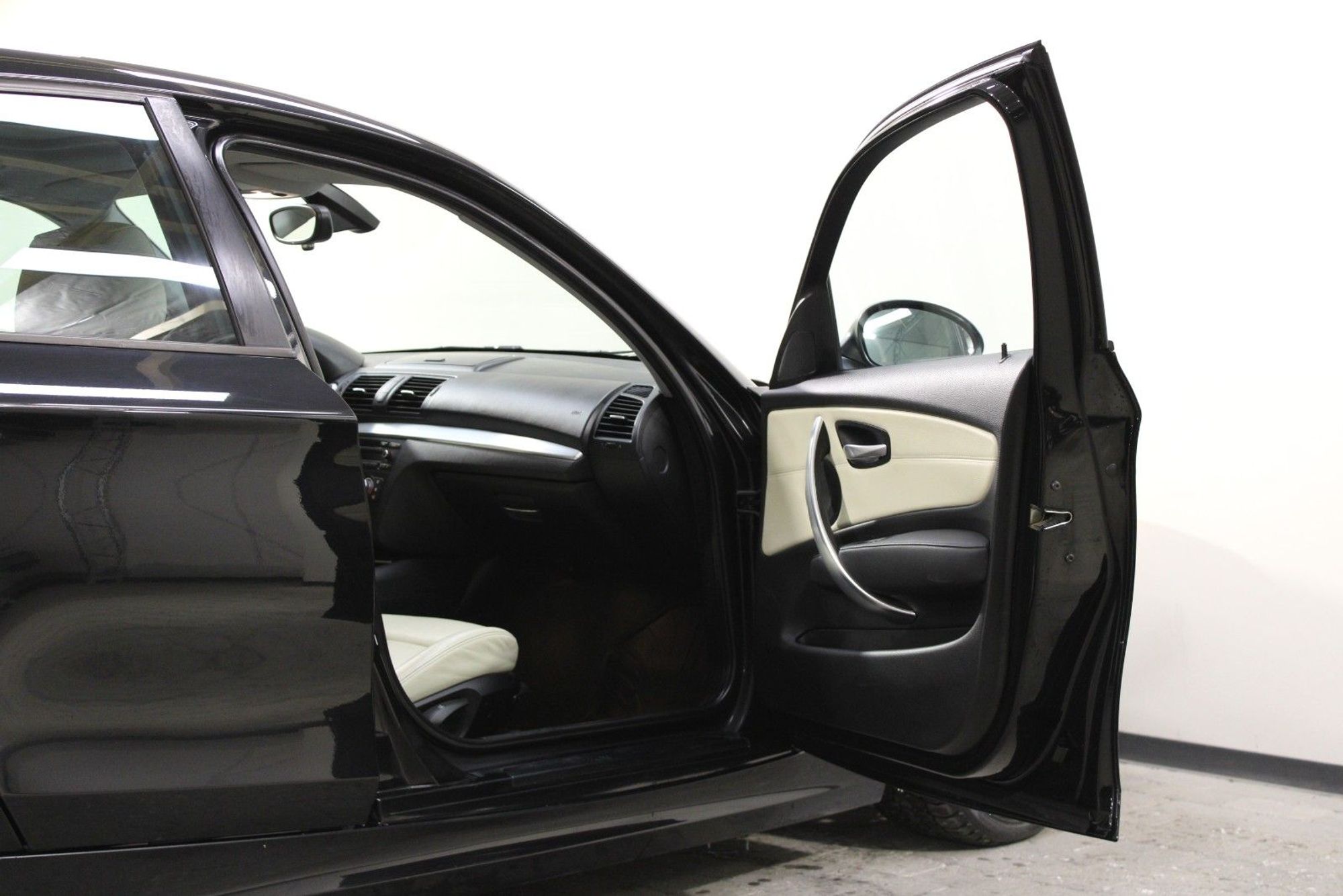 BMW 116d 5-door Manual, 116hp, 2009