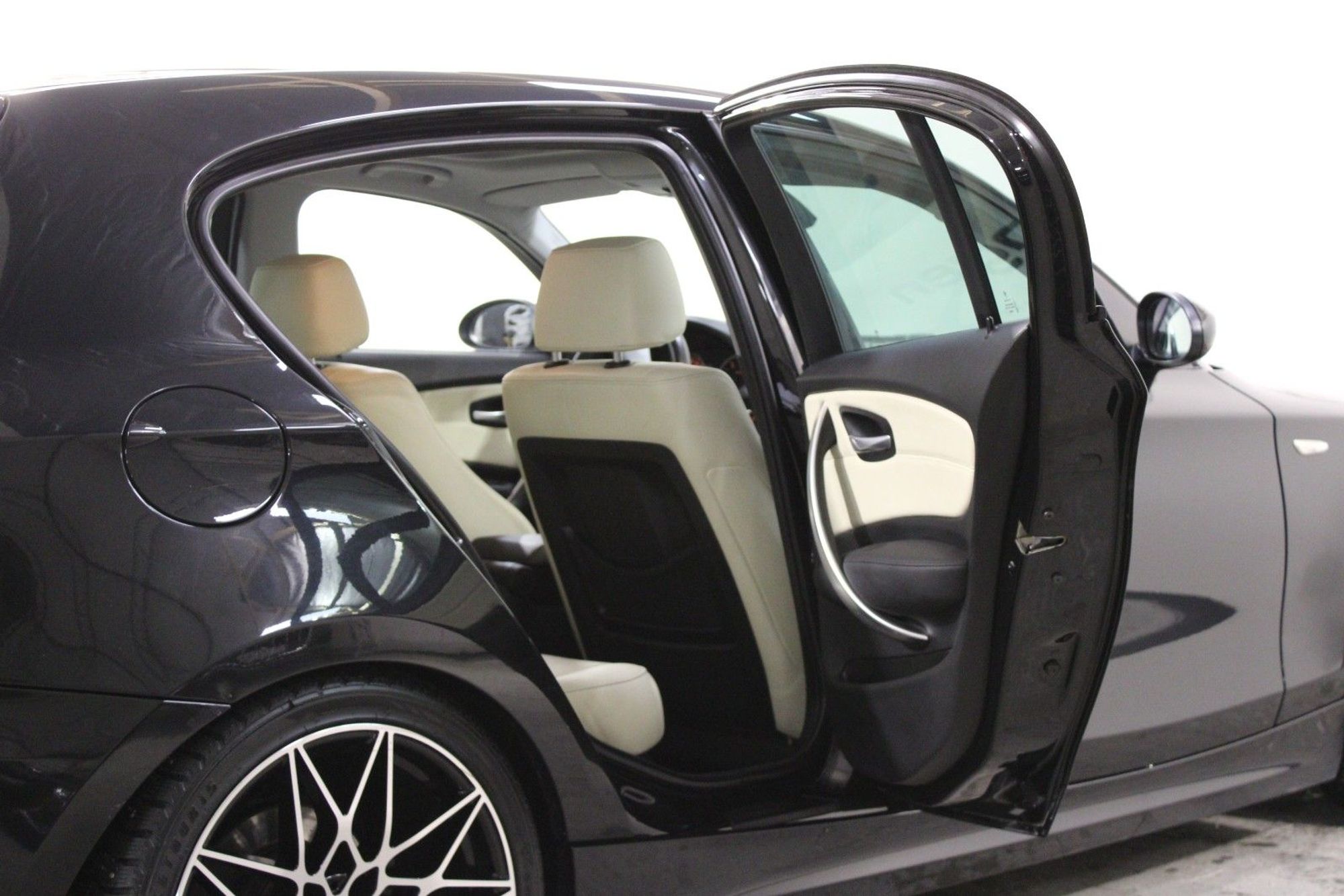 BMW 116d 5-door Manual, 116hp, 2009