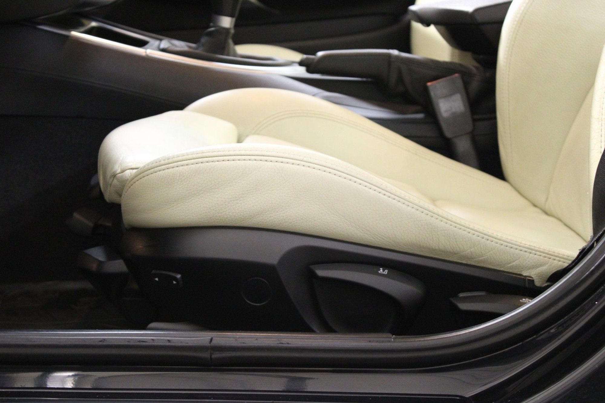 BMW 116d 5-door Manual, 116hp, 2009