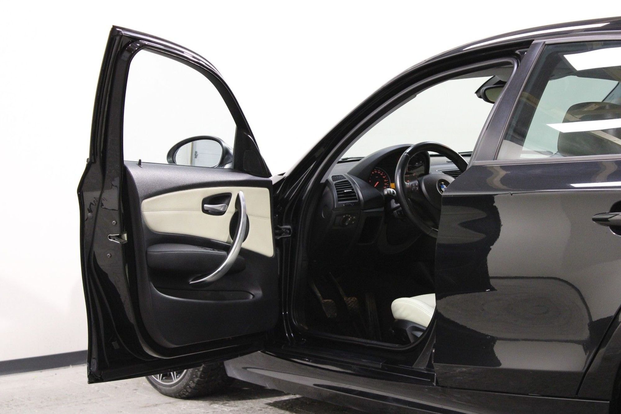 BMW 116d 5-door Manual, 116hp, 2009