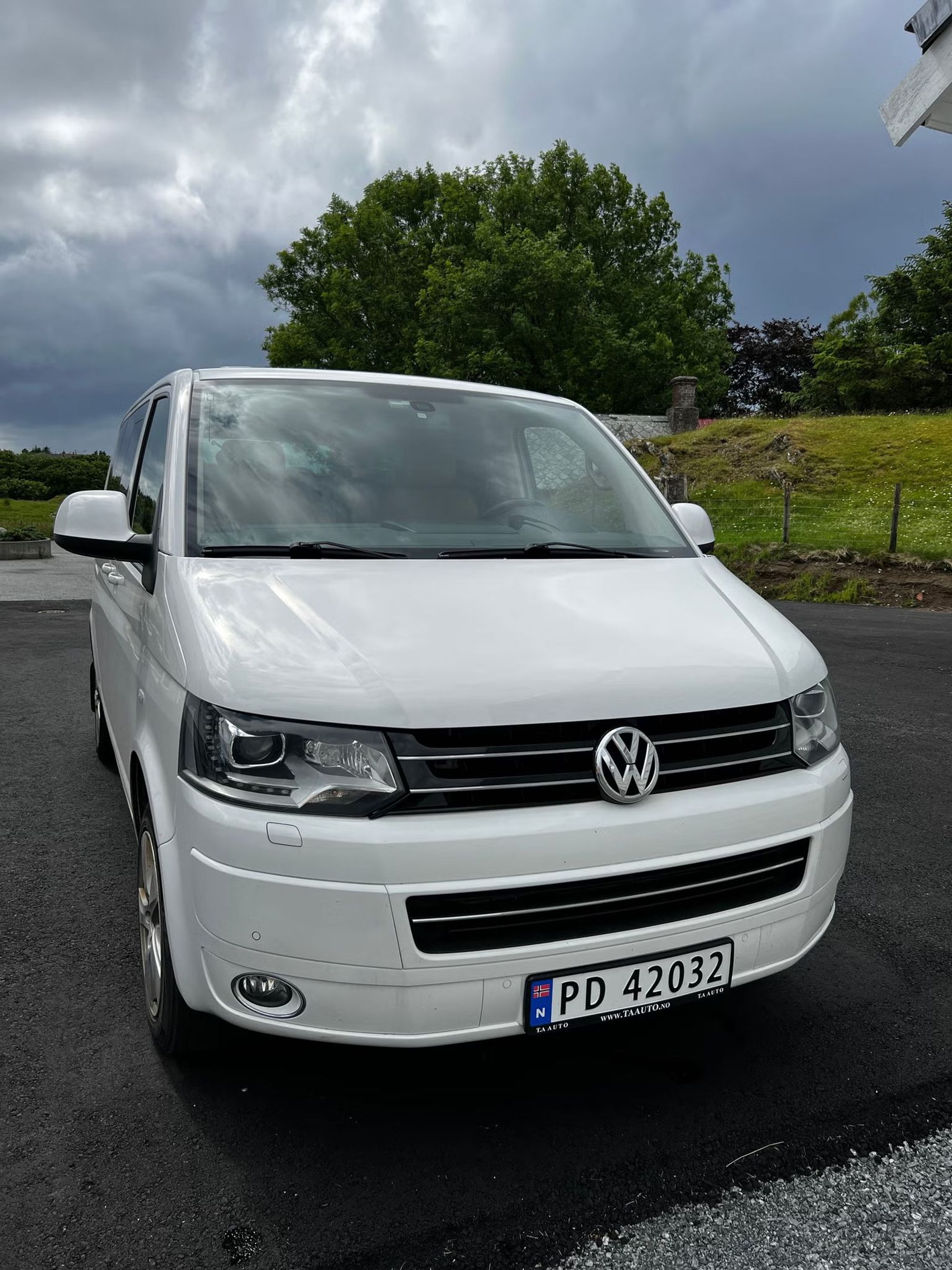 Volkswagen Multivan 2.0 TDI BMT 4Motion DSG sekvensiell, 7-trinn, 180hk, 2012