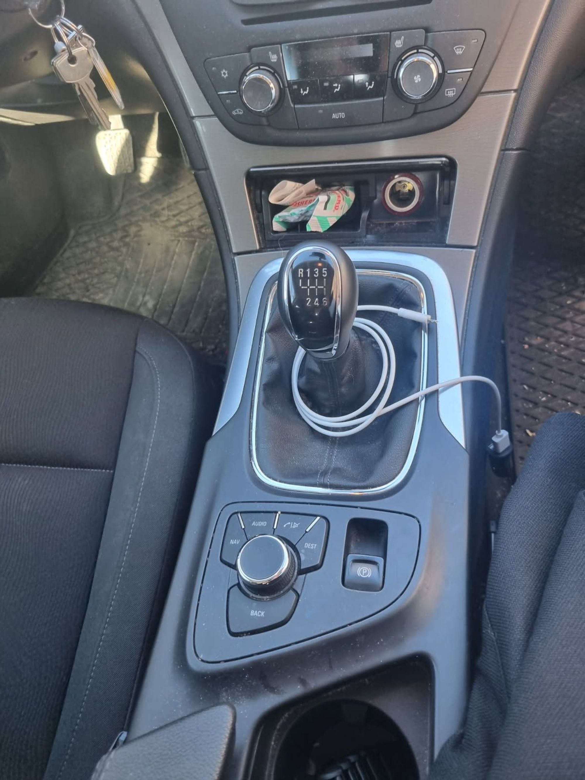 Opel Insignia 1.4 Turbo ecoFLEX Manual, 6-trins, 140ps, 2013