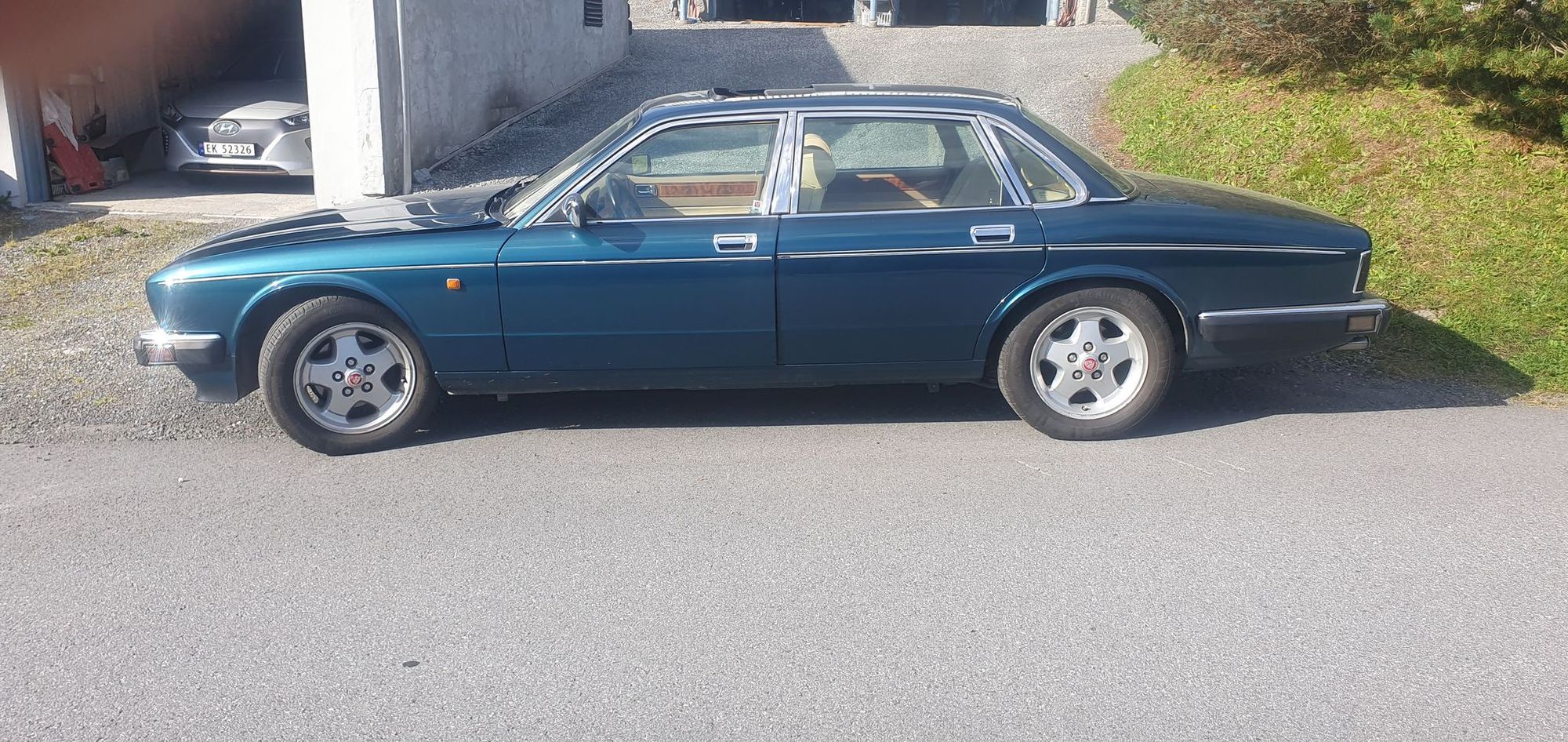 Daimler Six 4.0 Automatic, 4-trins, 226ps, 1993