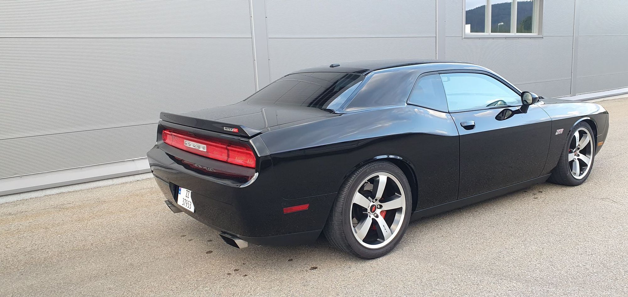 Dodge Challenger 6.4 V8 HEMI Manual, 476hp, 2012
