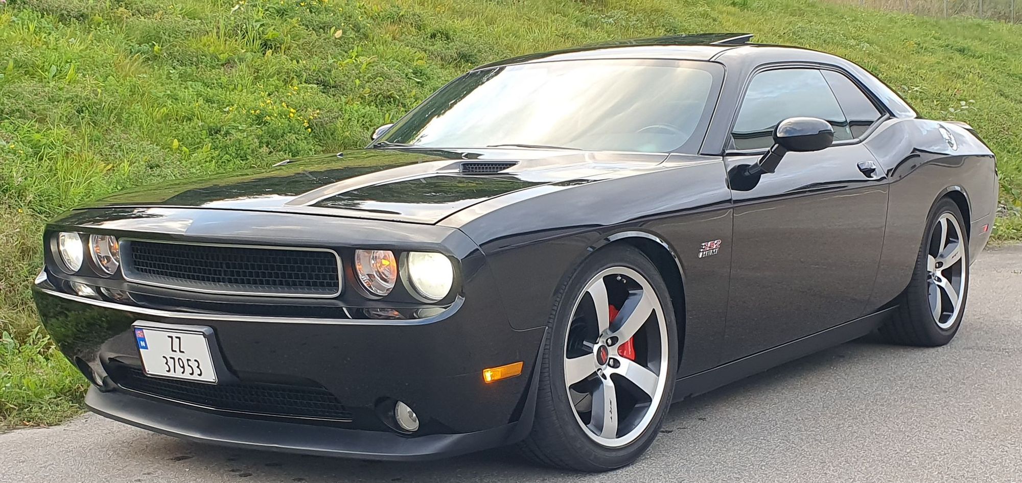 Dodge Challenger 6.4 V8 HEMI Manual, 476hp, 2012