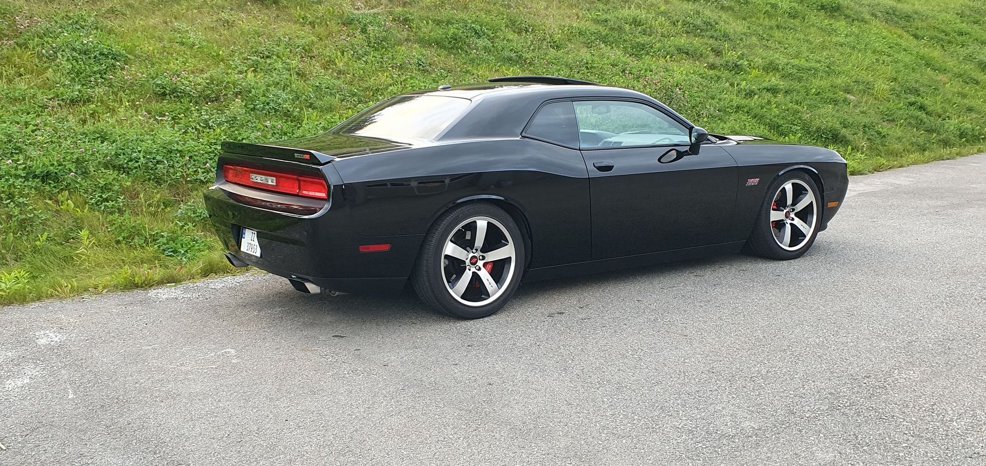 Dodge Challenger 6.4 V8 HEMI Manual, 476hp, 2012