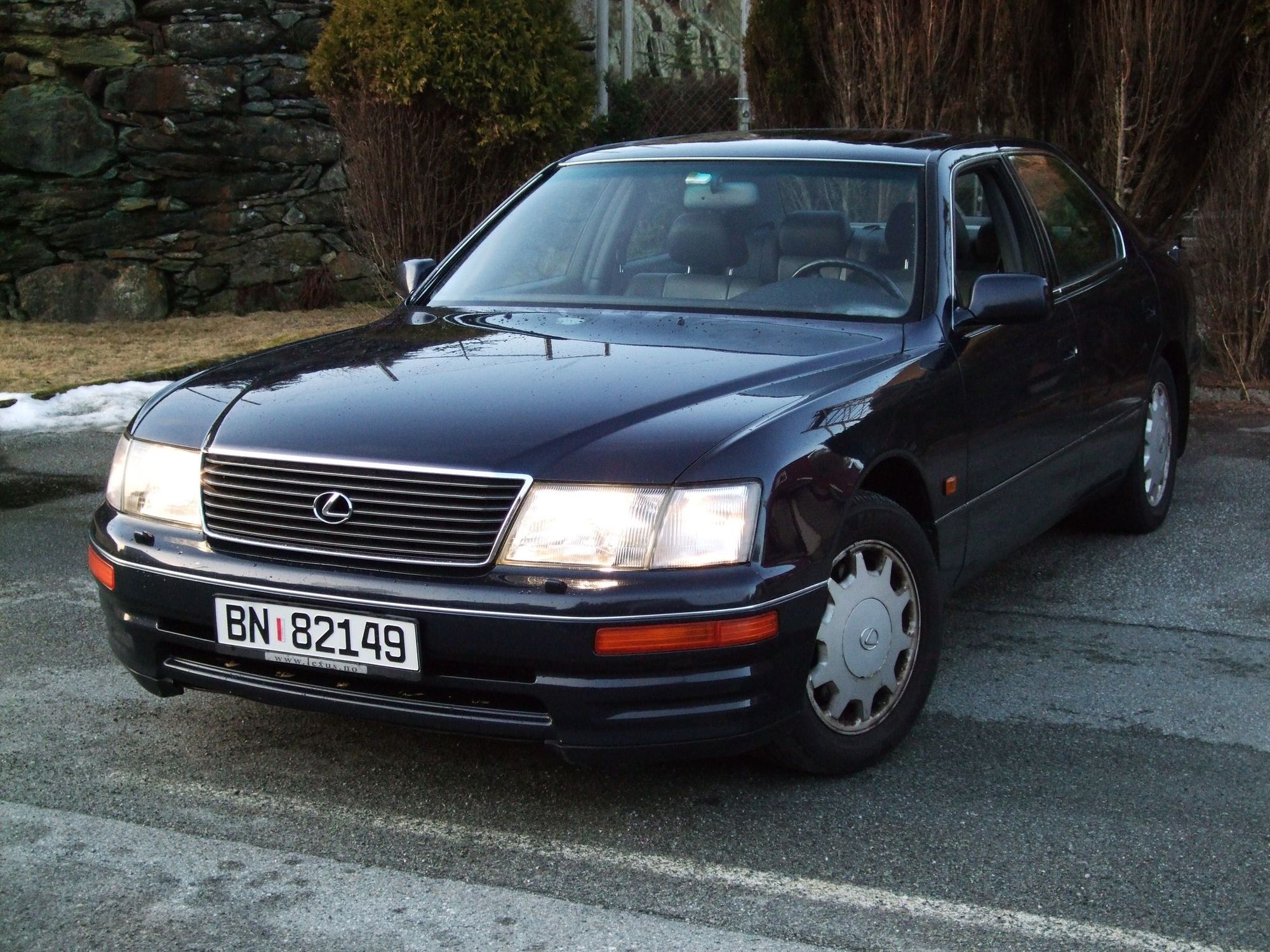 Lexus LS 400 4.0 V8 Automatic, 264hp, 1995