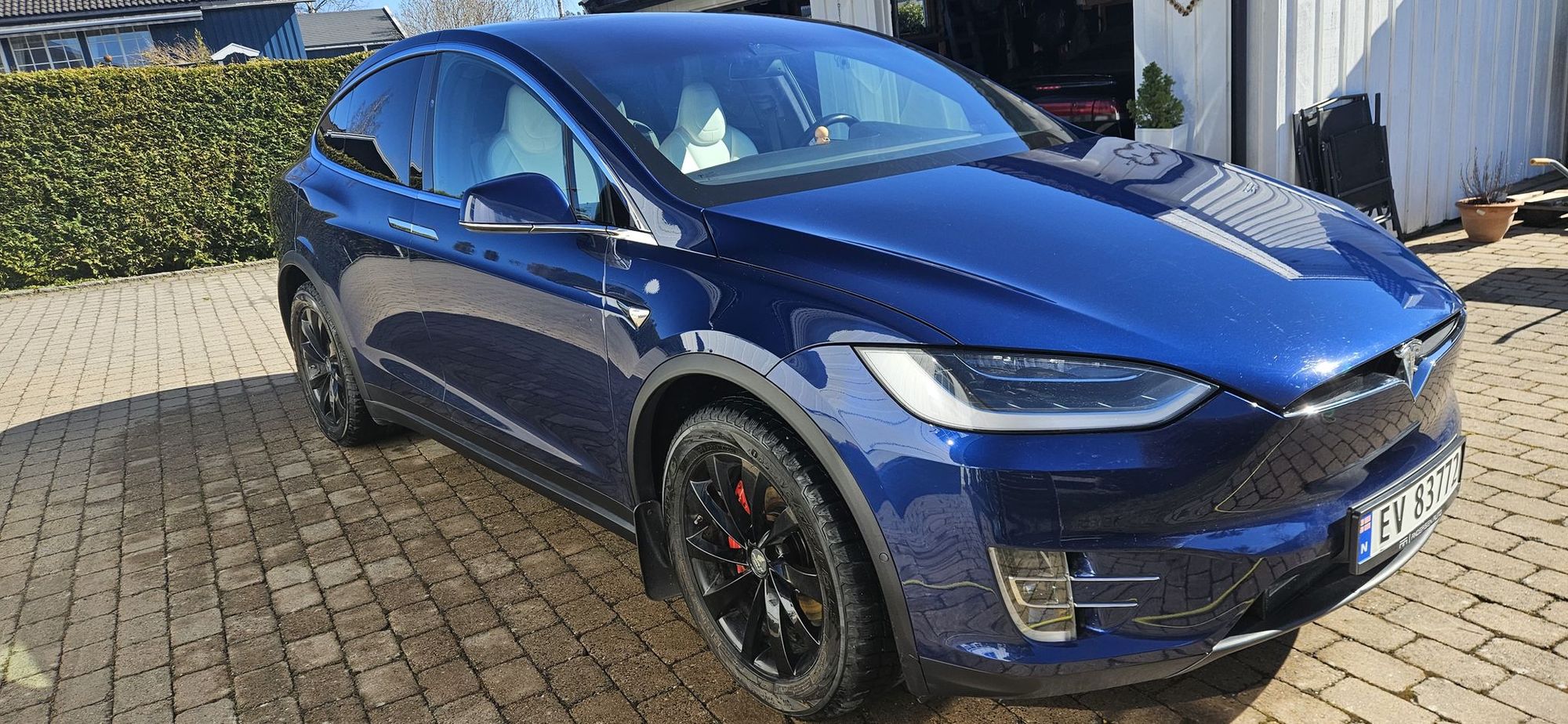 Tesla Model X Long Range, 423hp, 2019