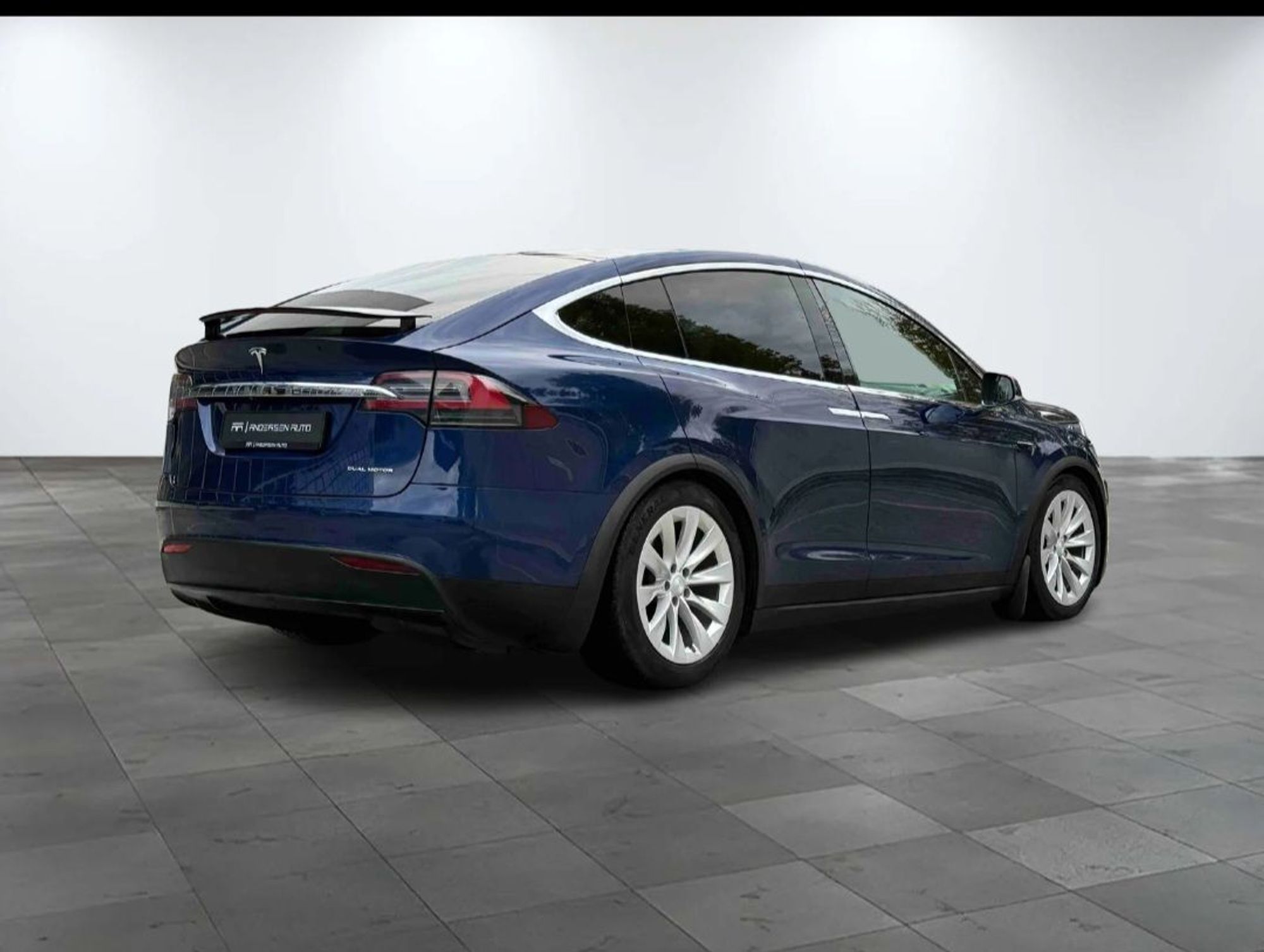 Tesla Model X Long Range, 423hp, 2019