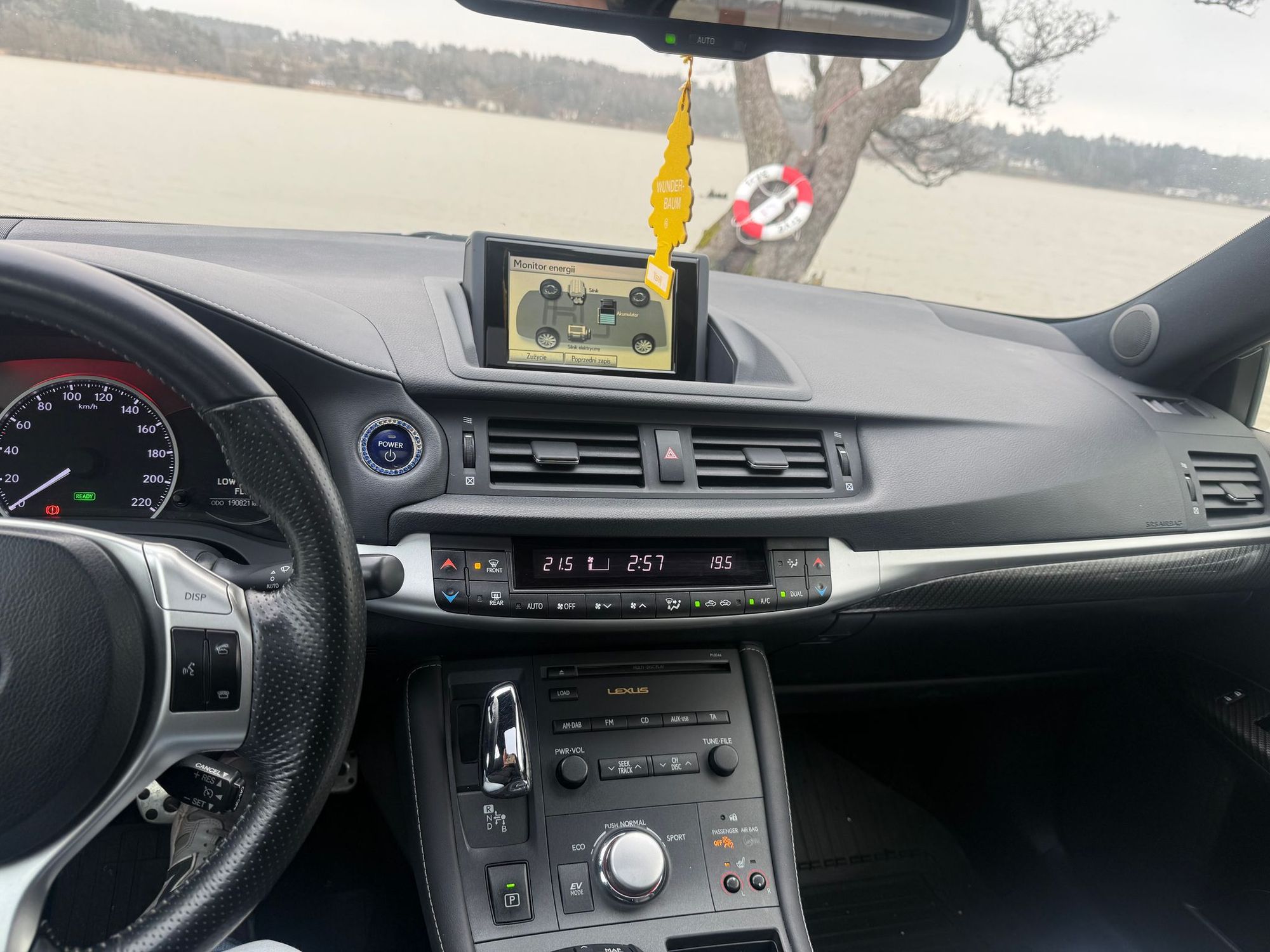 Lexus CT 200h 1.8 CVT, 136ps, 2012