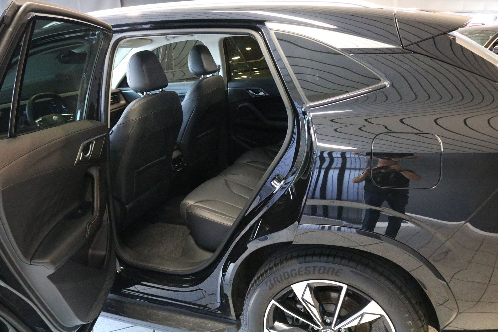 MG HS PHEV Automatic, 307hp, 2024