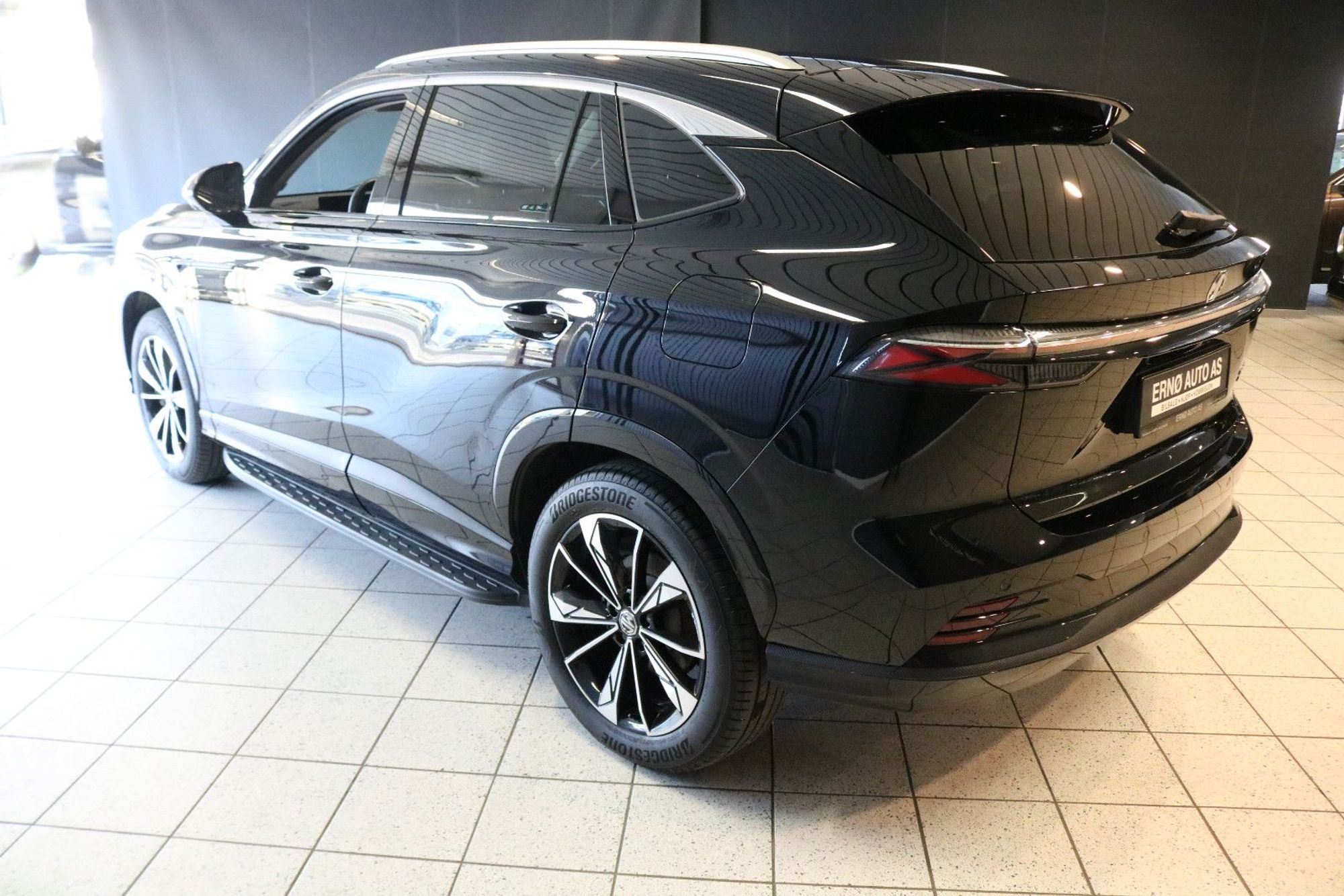 MG HS PHEV Automatic, 307hp, 2024