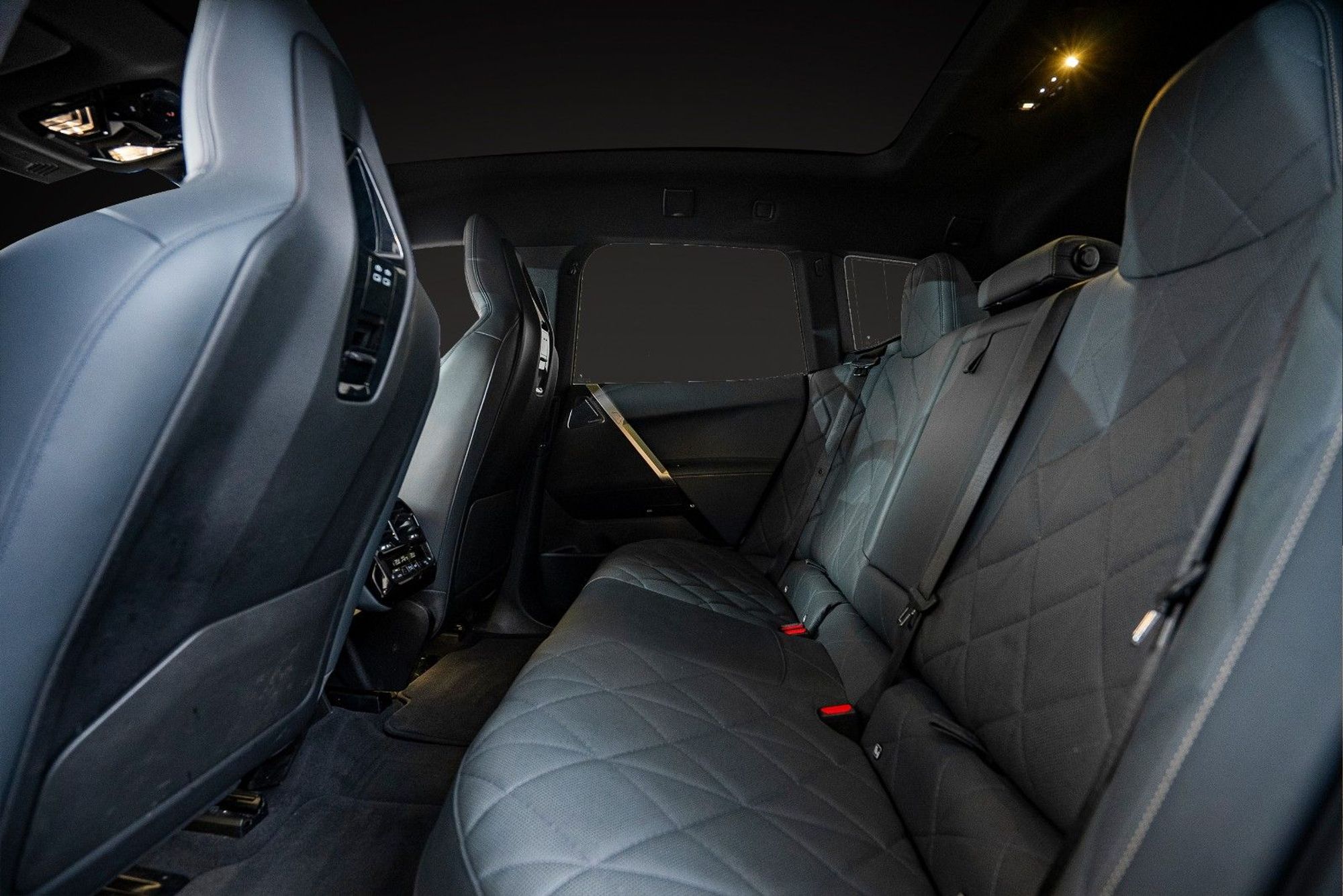 BMW iX xDrive50, 524ps, 2022