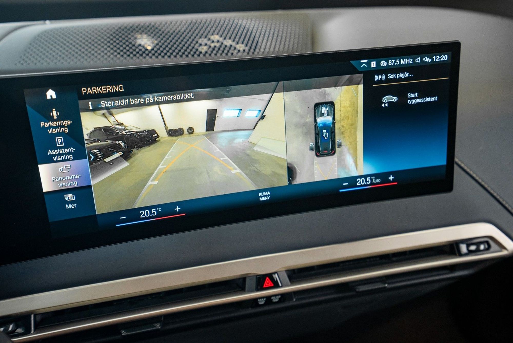 BMW iX xDrive50, 524ps, 2022