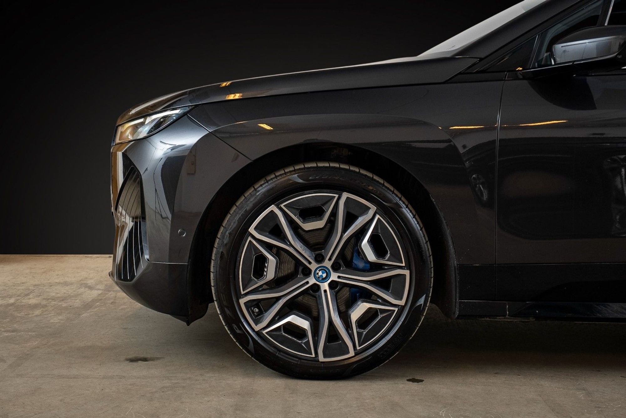 BMW iX xDrive50, 524ps, 2022