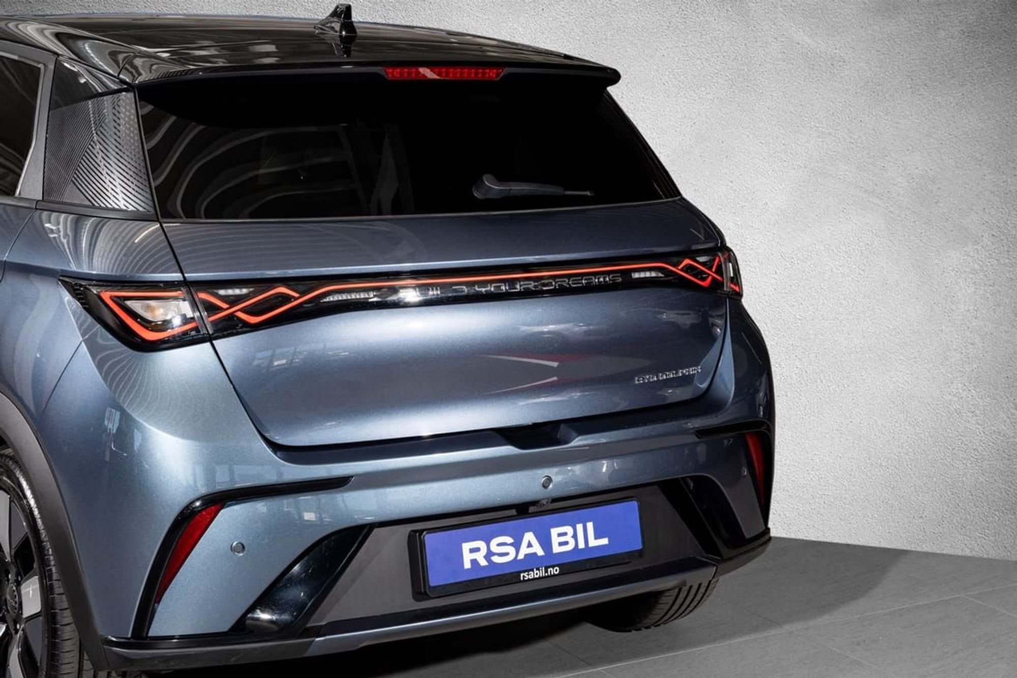 BYD Dolphin 60.4 kWh, 204ps, 2023