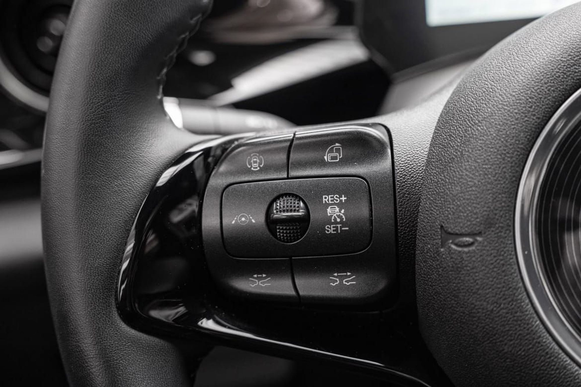 BYD Dolphin 60.4 kWh, 204ps, 2023
