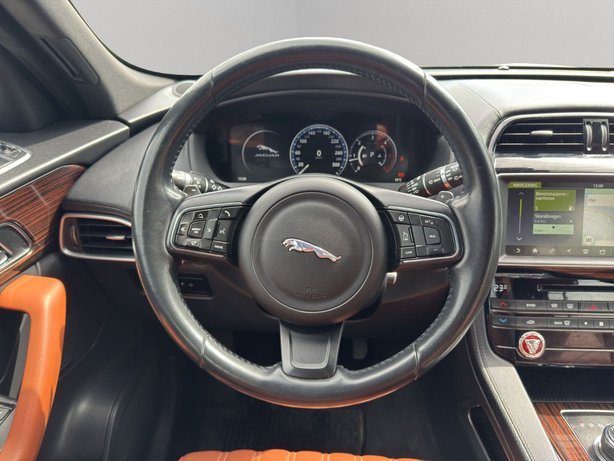 Jaguar F-Pace 20d AWD Automatic, 180hp, 2017