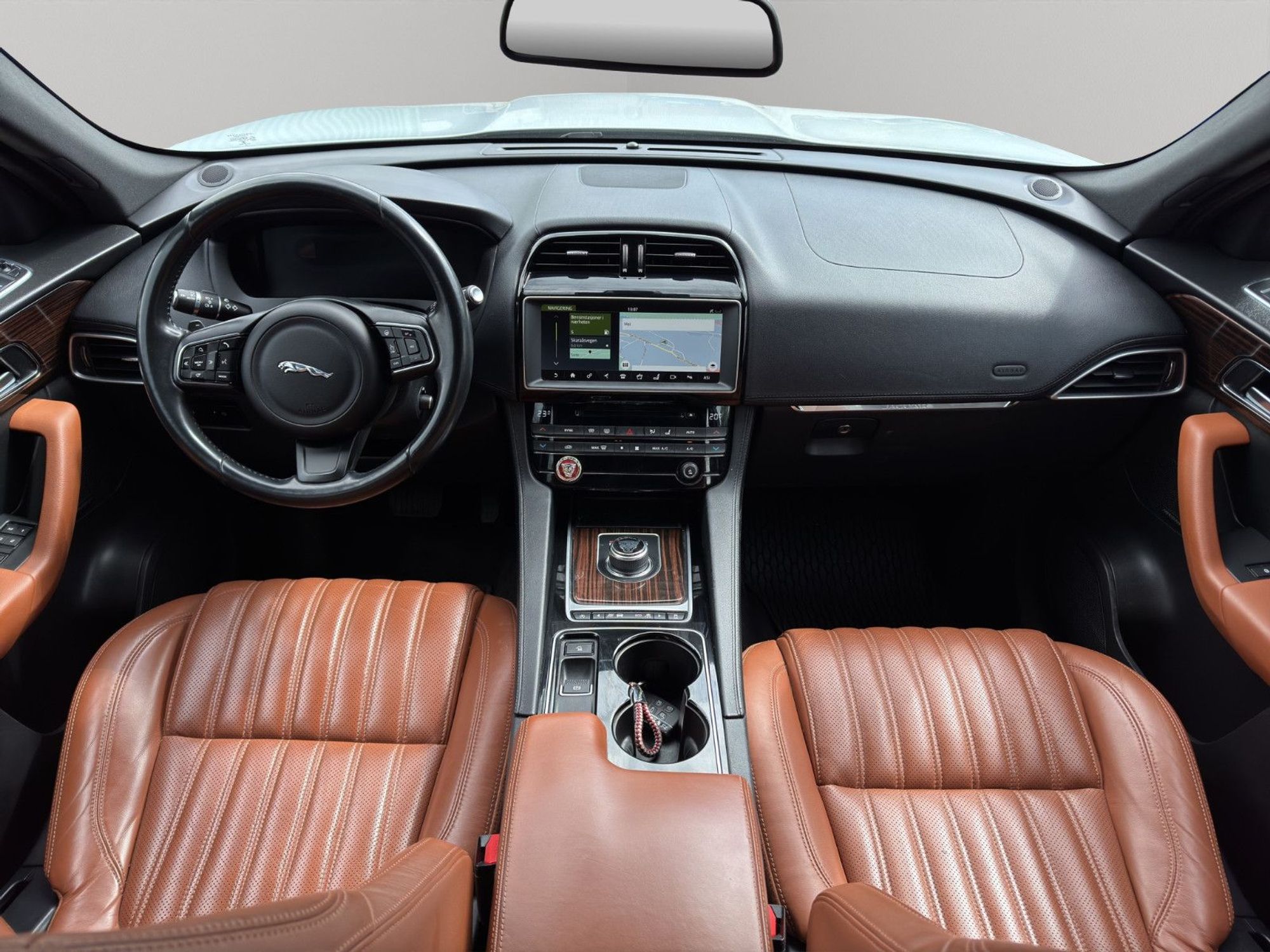 Jaguar F-Pace 20d AWD Automatic, 180hp, 2017