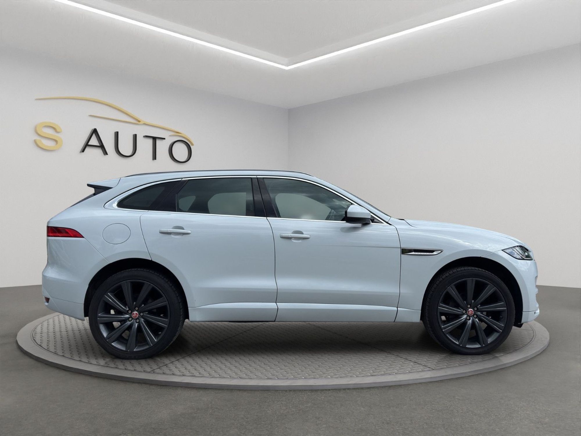 Jaguar F-Pace 20d AWD Automatic, 180hp, 2017