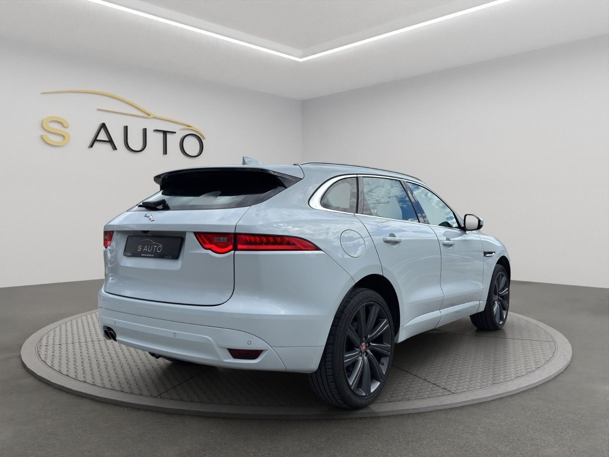 Jaguar F-Pace 20d AWD Automatic, 180hp, 2017