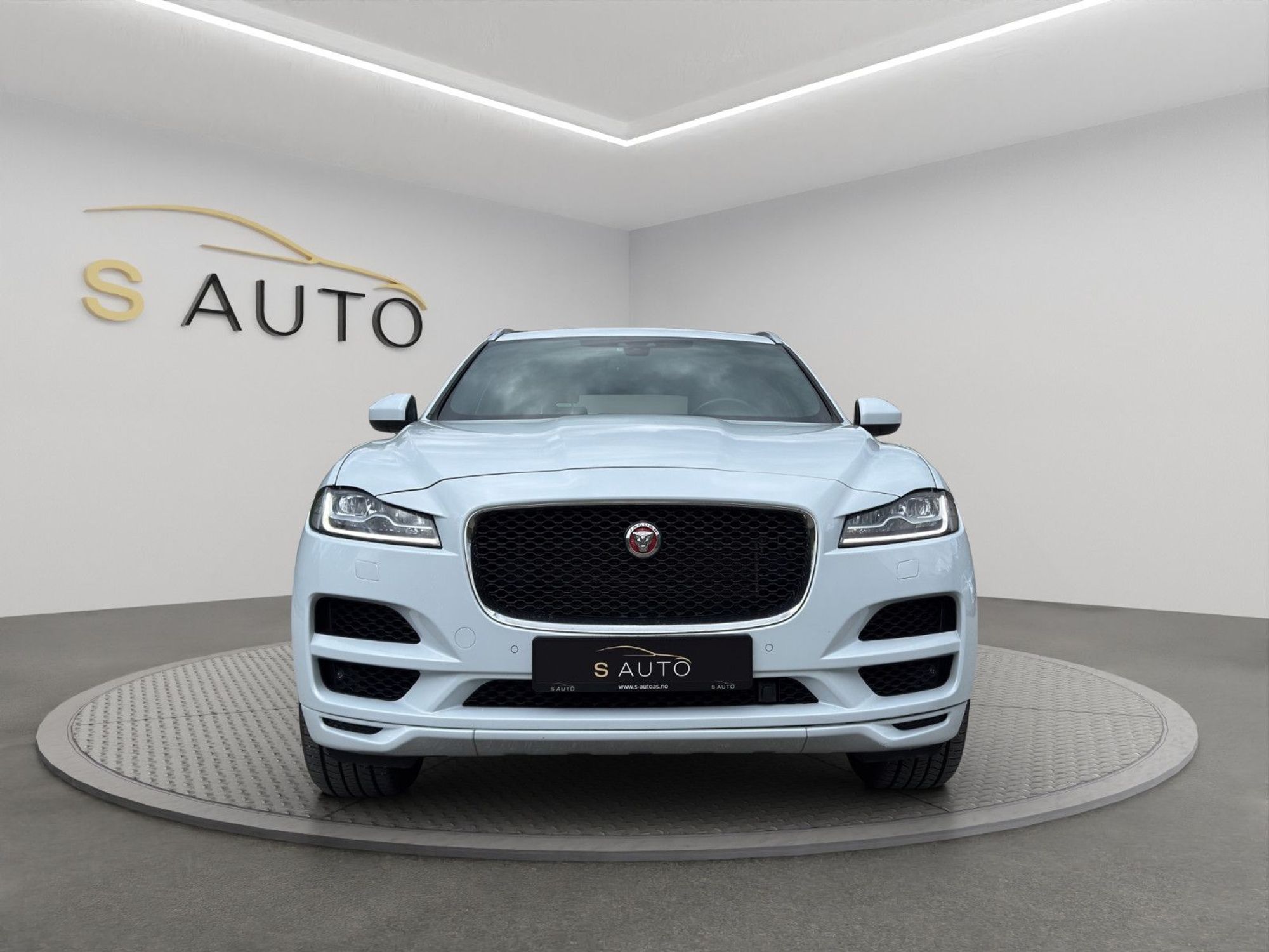 Jaguar F-Pace 20d AWD Automatic, 180hp, 2017