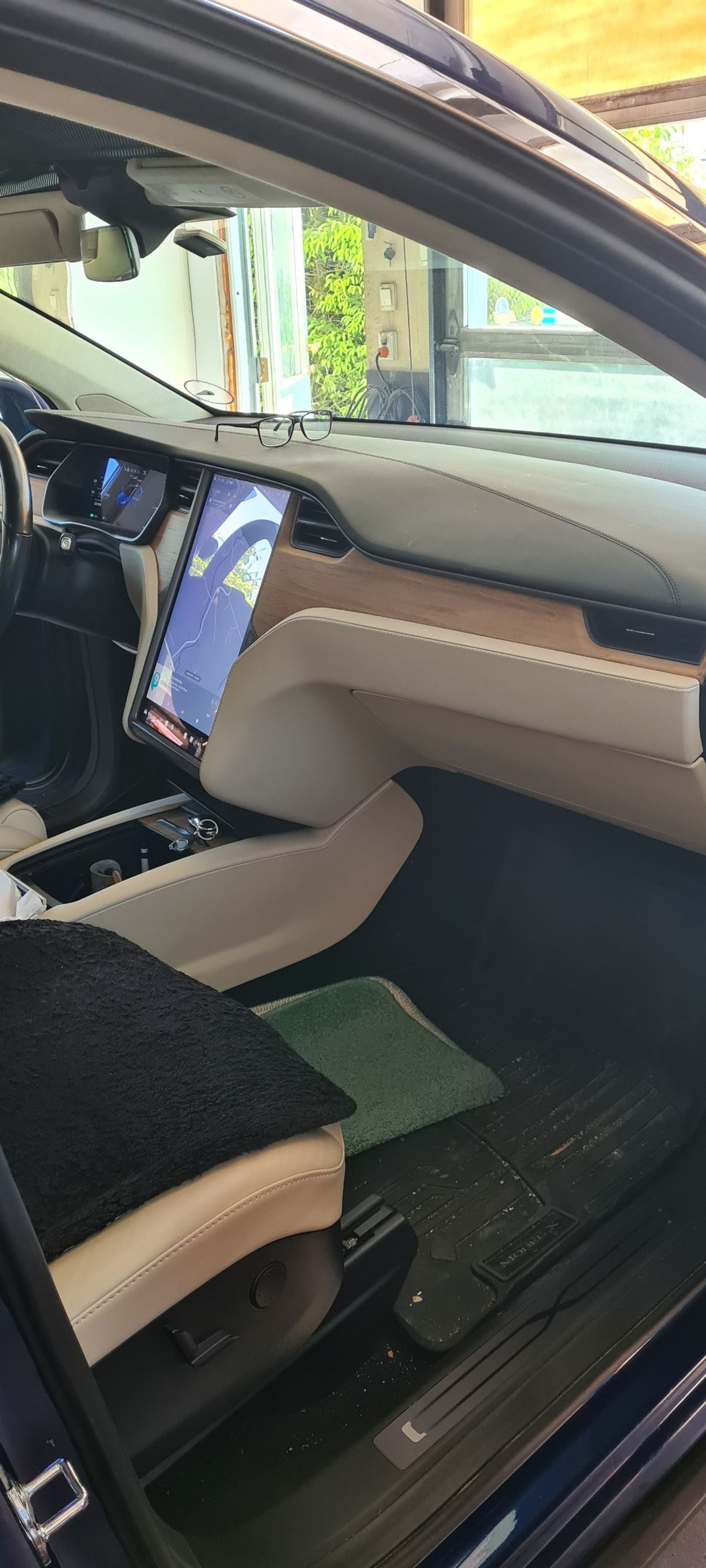 Tesla Model X Long Range, 423ps, 2019