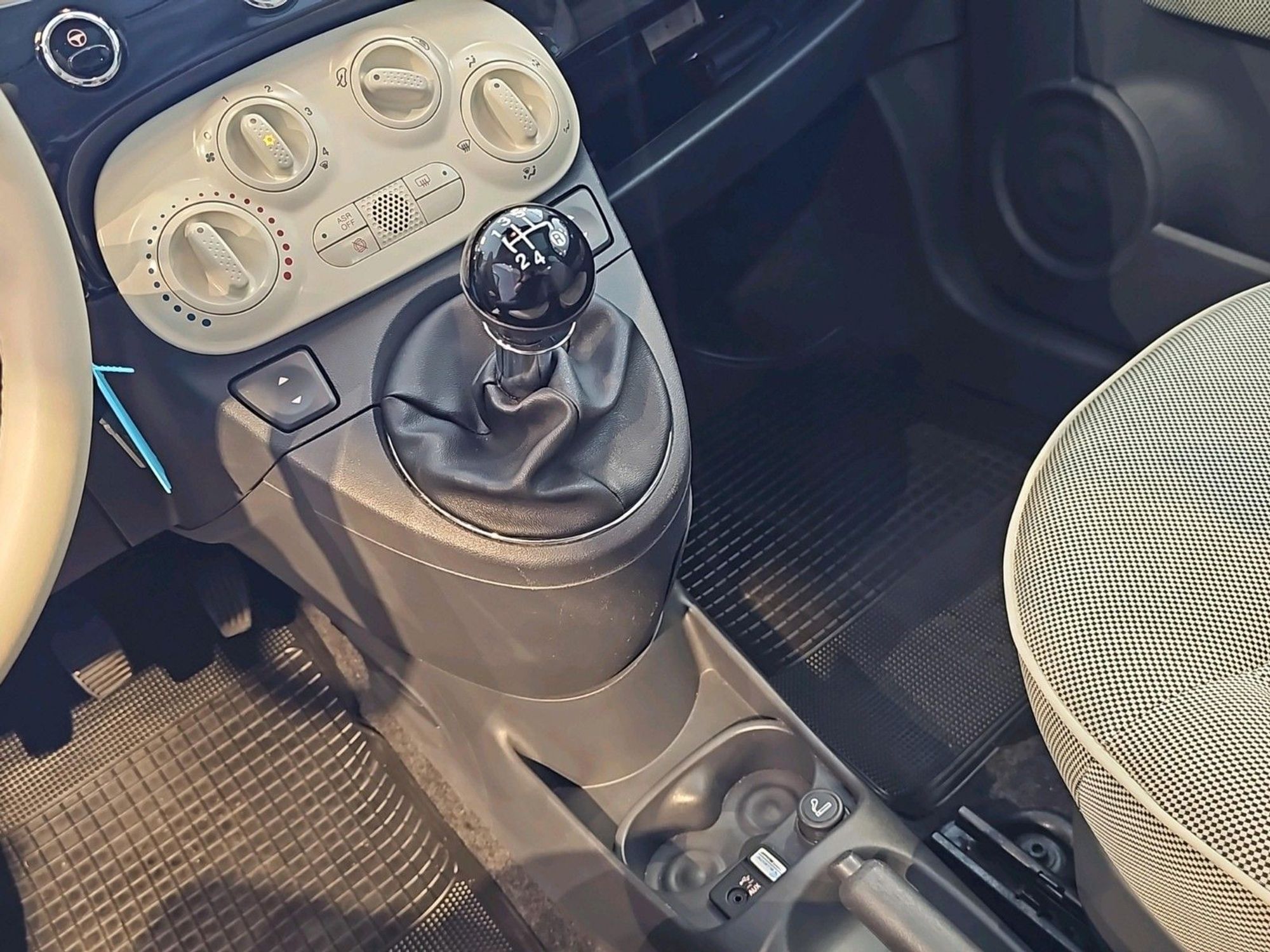 Fiat 500 1.2 8V Manual, 69hp, 2012