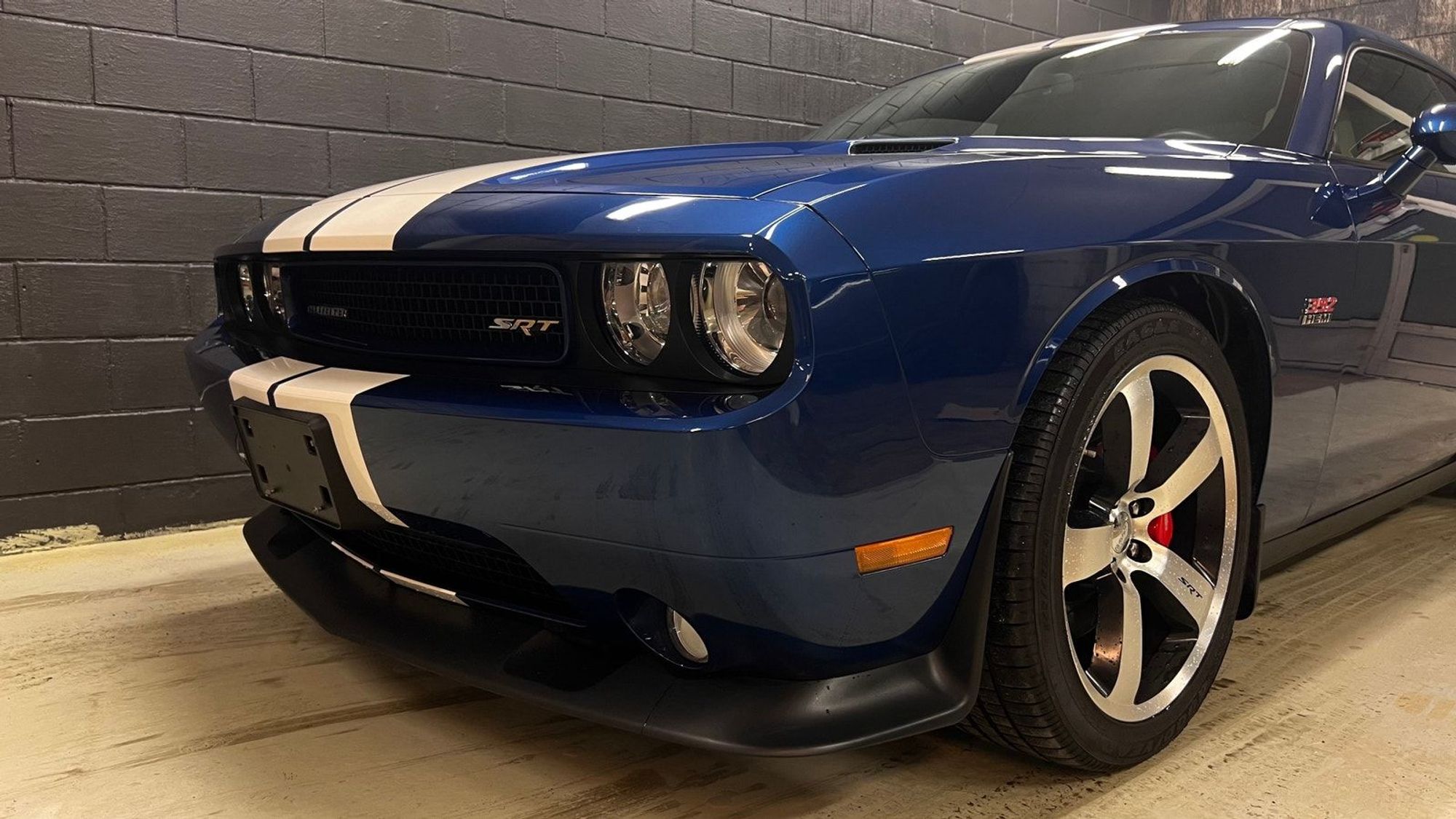 Dodge Challenger 6.4 V8 HEMI Automatic, 5-trins, 476ps, 2011
