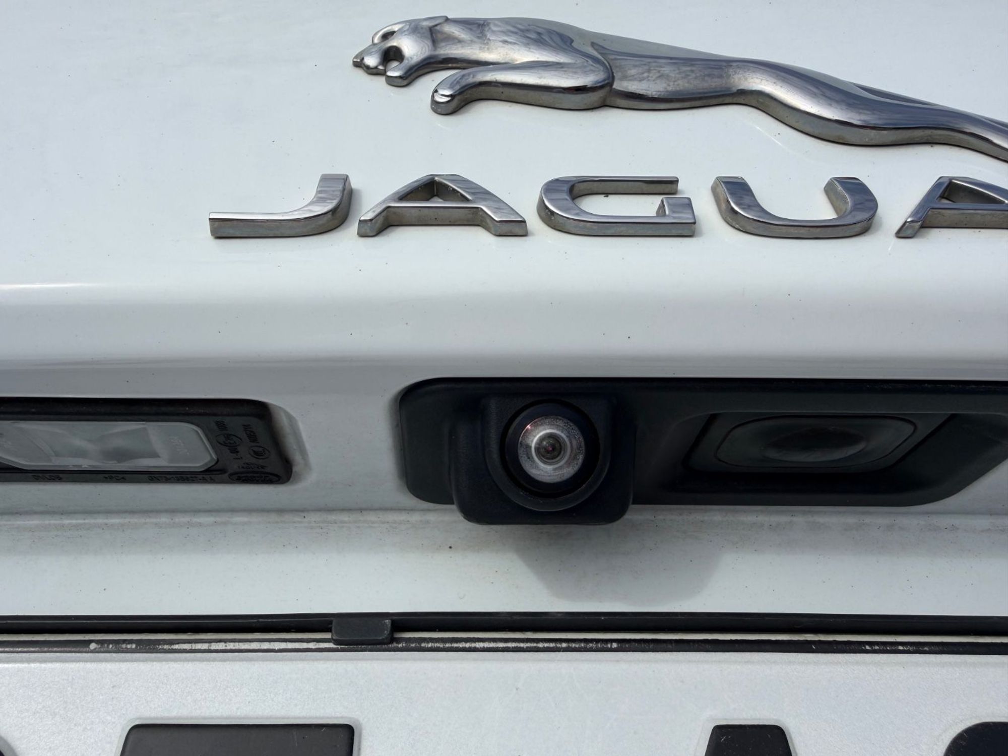 Jaguar XE 20d Automatic, 180hp, 2016