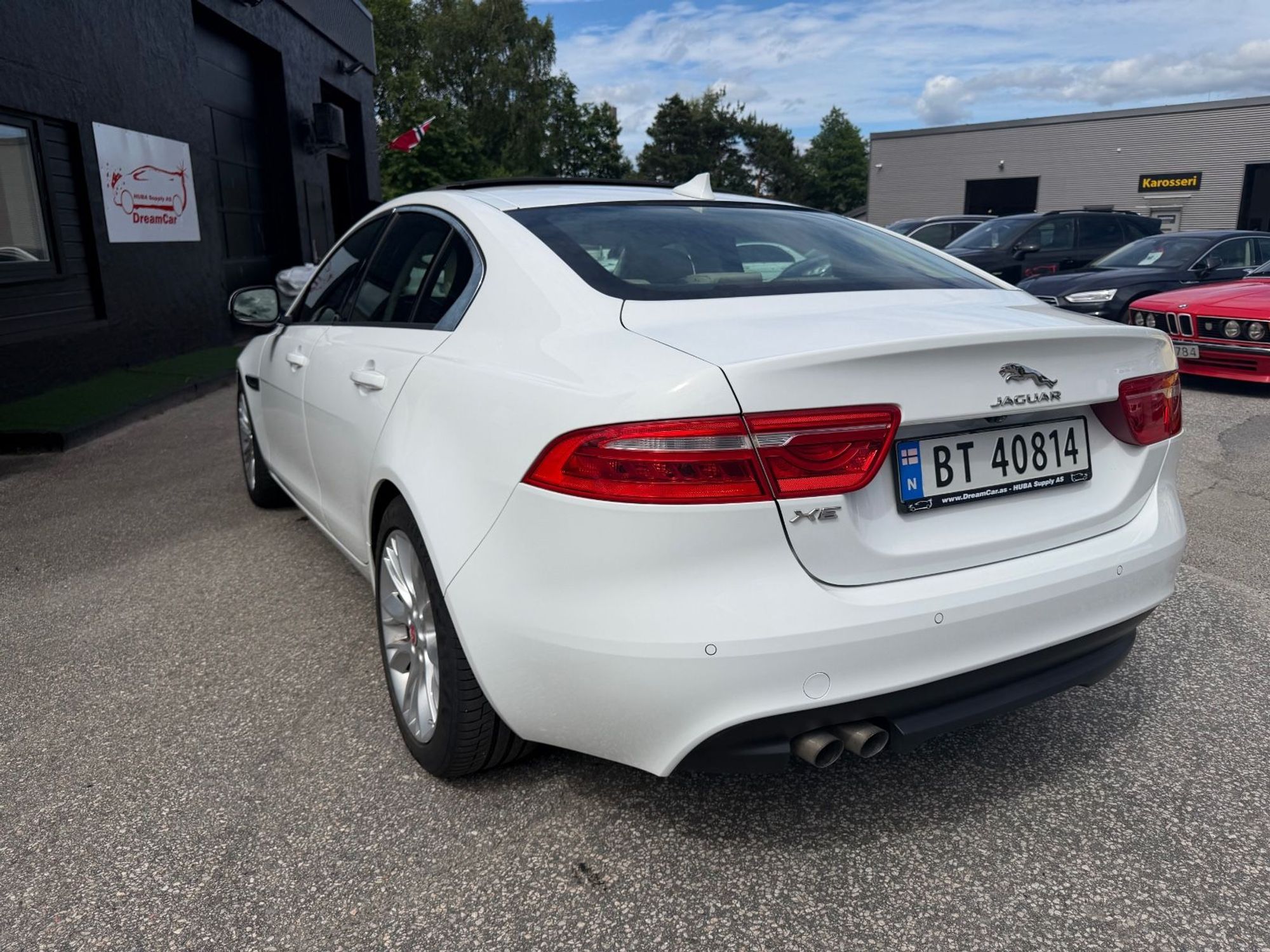 Jaguar XE 20d Automatic, 180hp, 2016