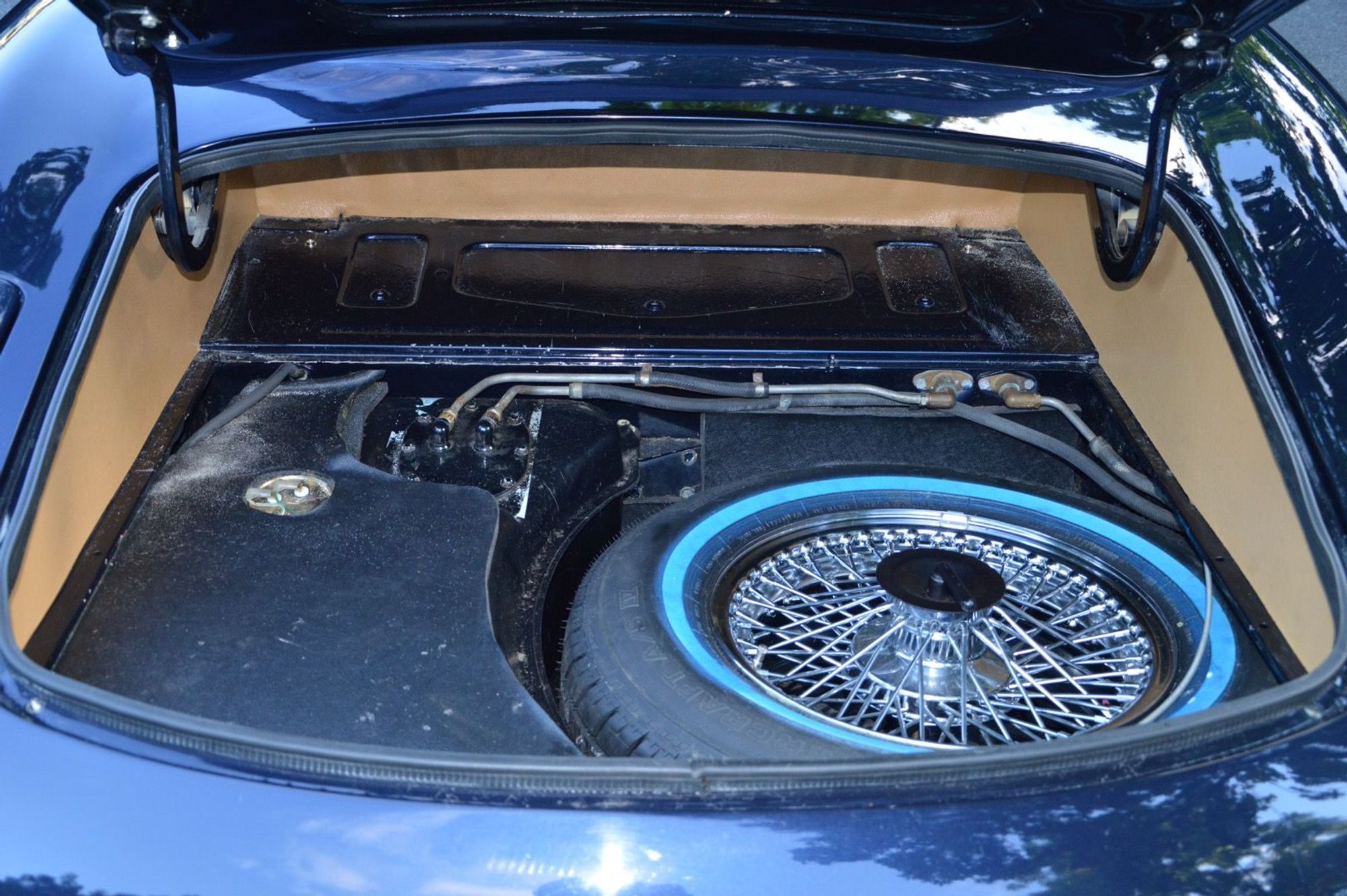 Jaguar E-Type Roadster 5.3 V12 Automatic, 276hp, 1973