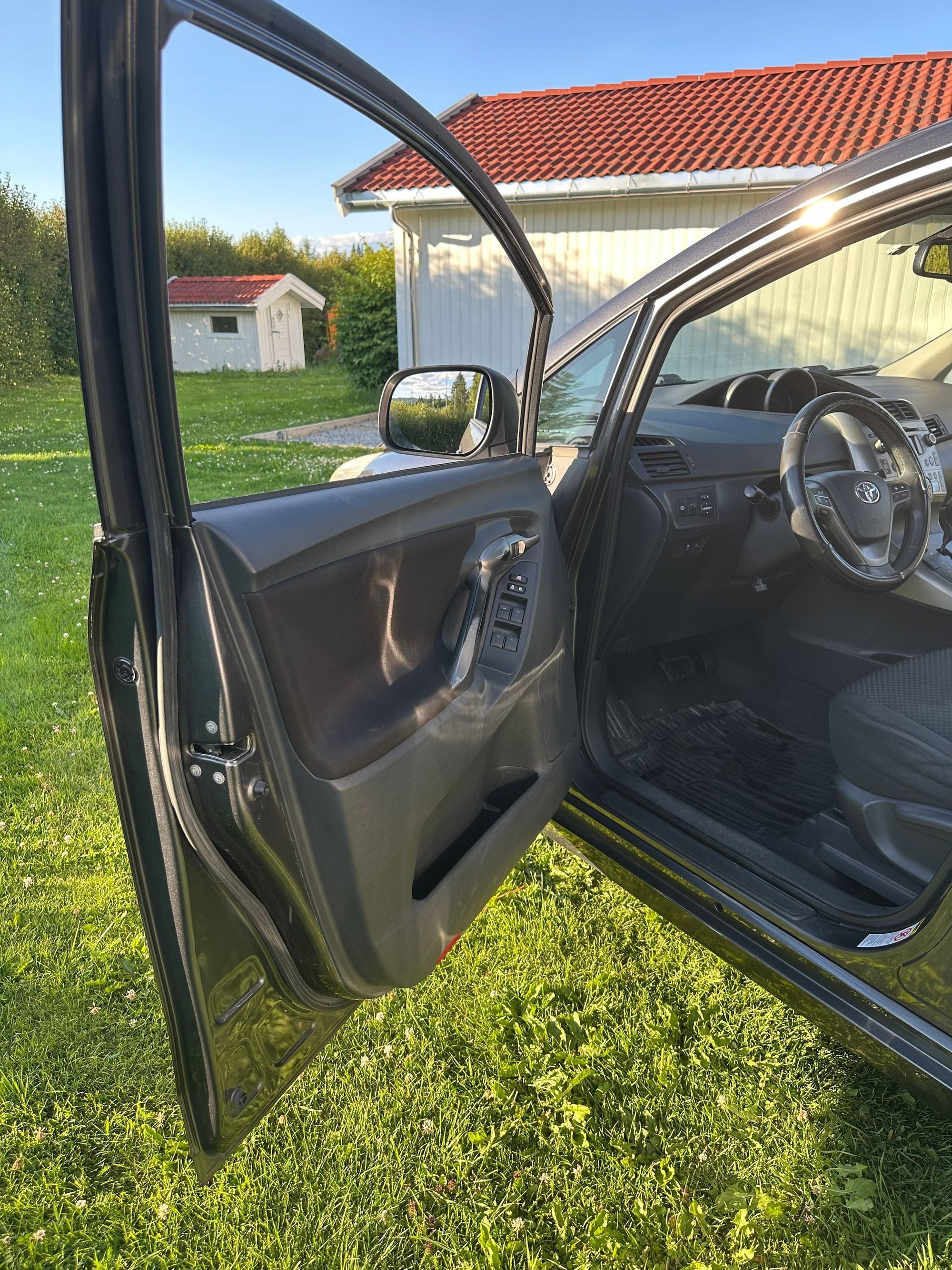 Toyota Verso 1.8 Valvematic Multidrive S, 147hp, 2010