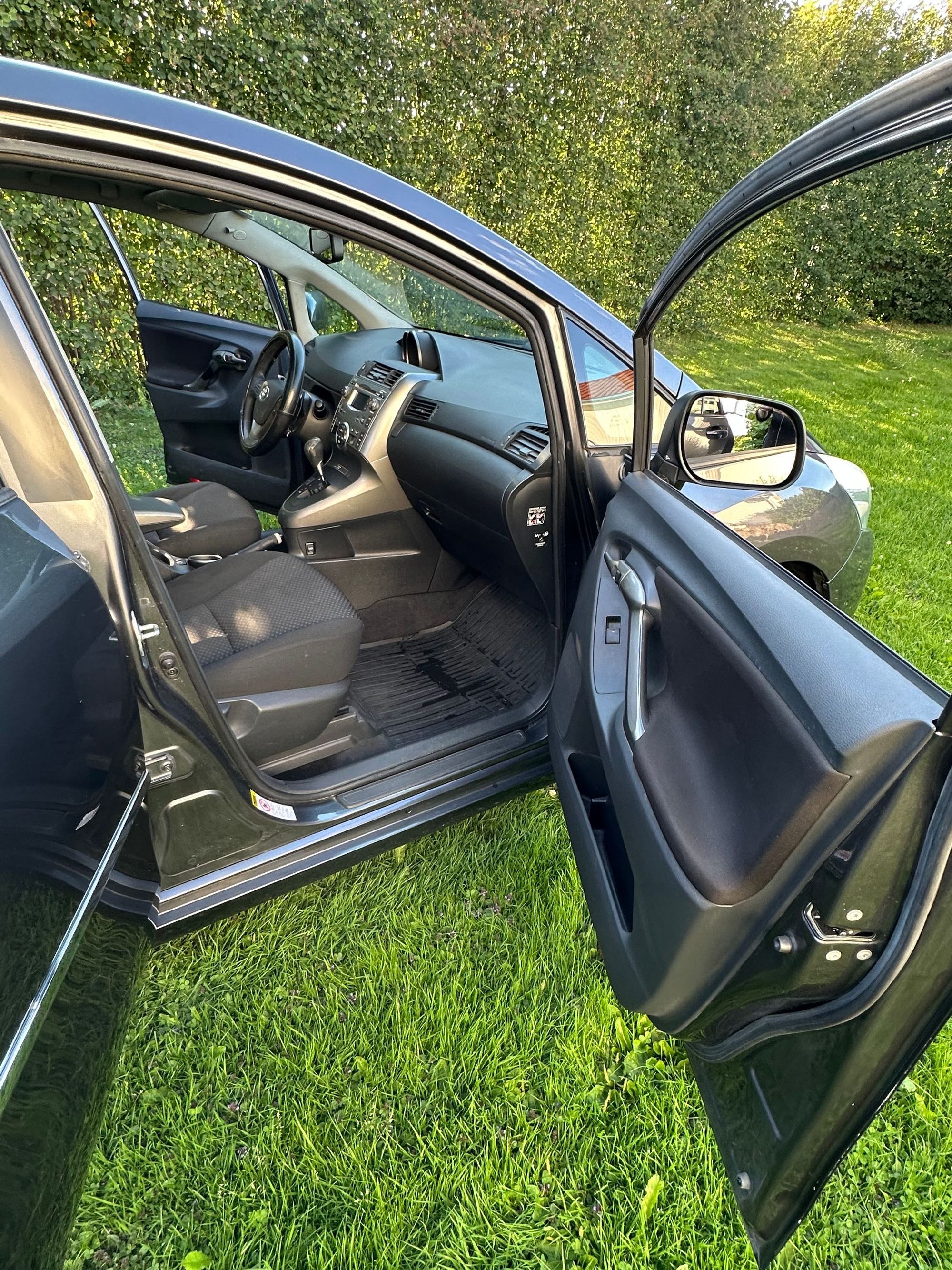 Toyota Verso 1.8 Valvematic Multidrive S, 147hp, 2010