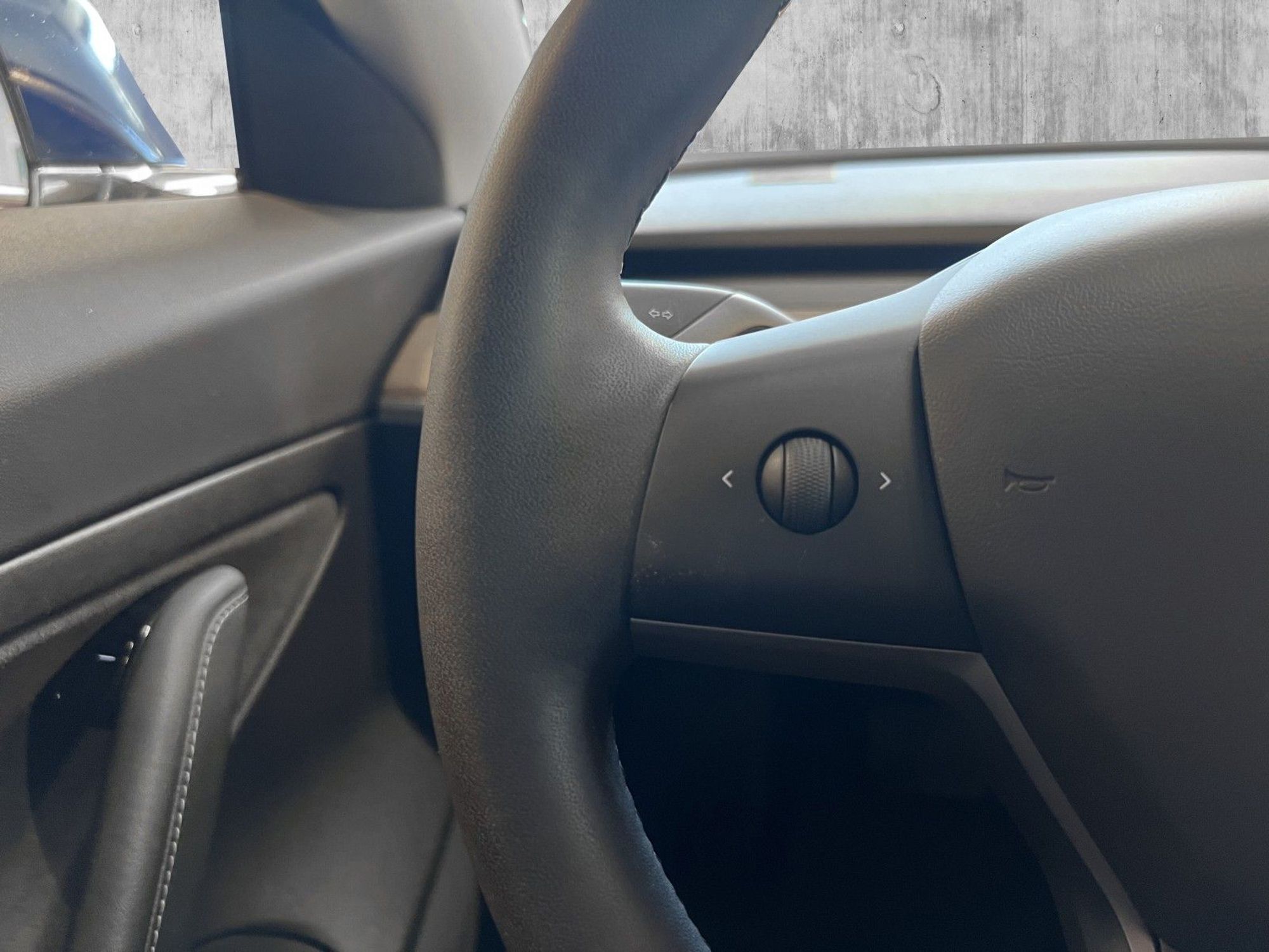 Tesla Model 3 Standard Range Plus, 325hk, 2020