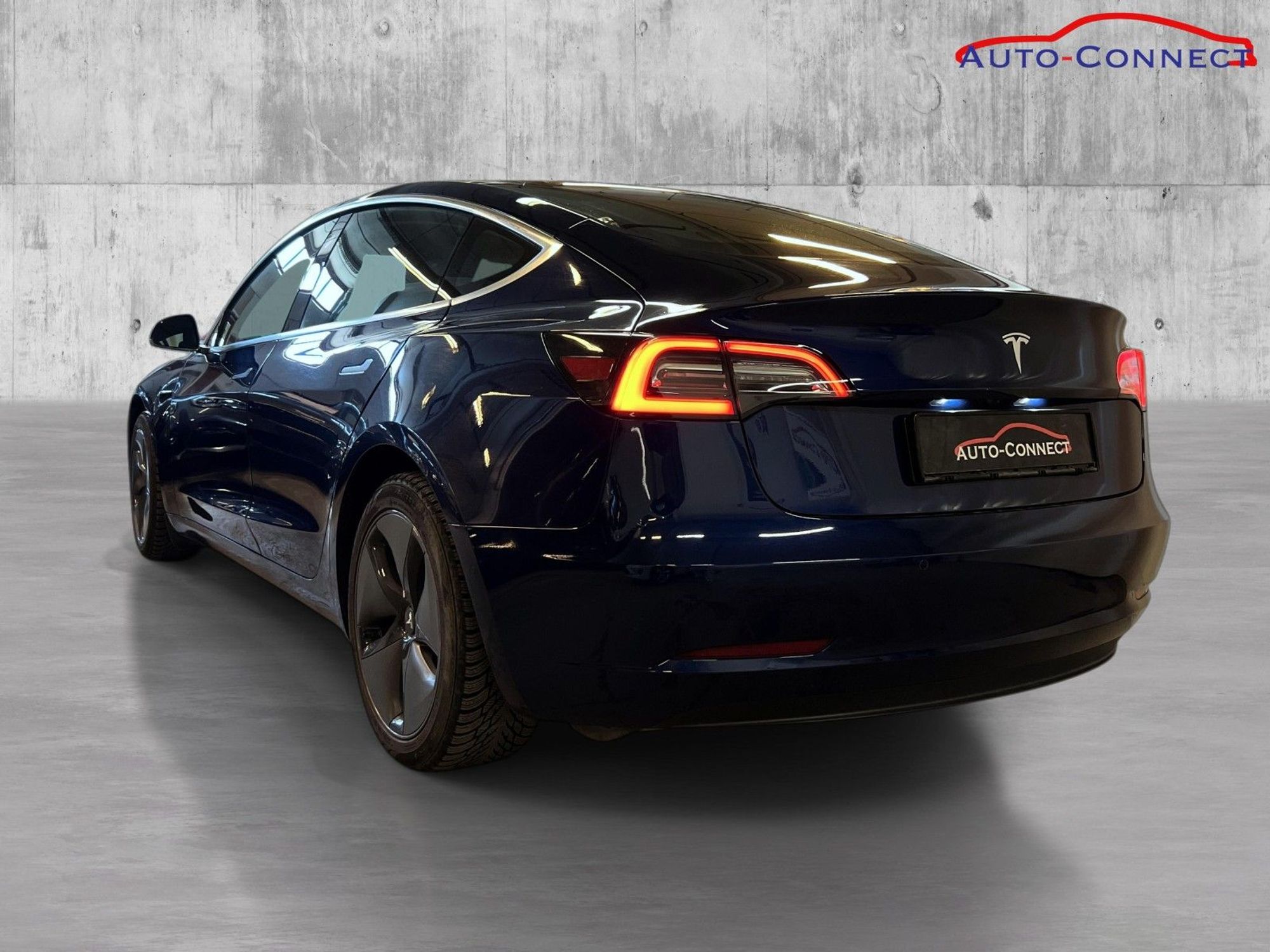 Tesla Model 3 Standard Range Plus, 325hk, 2020