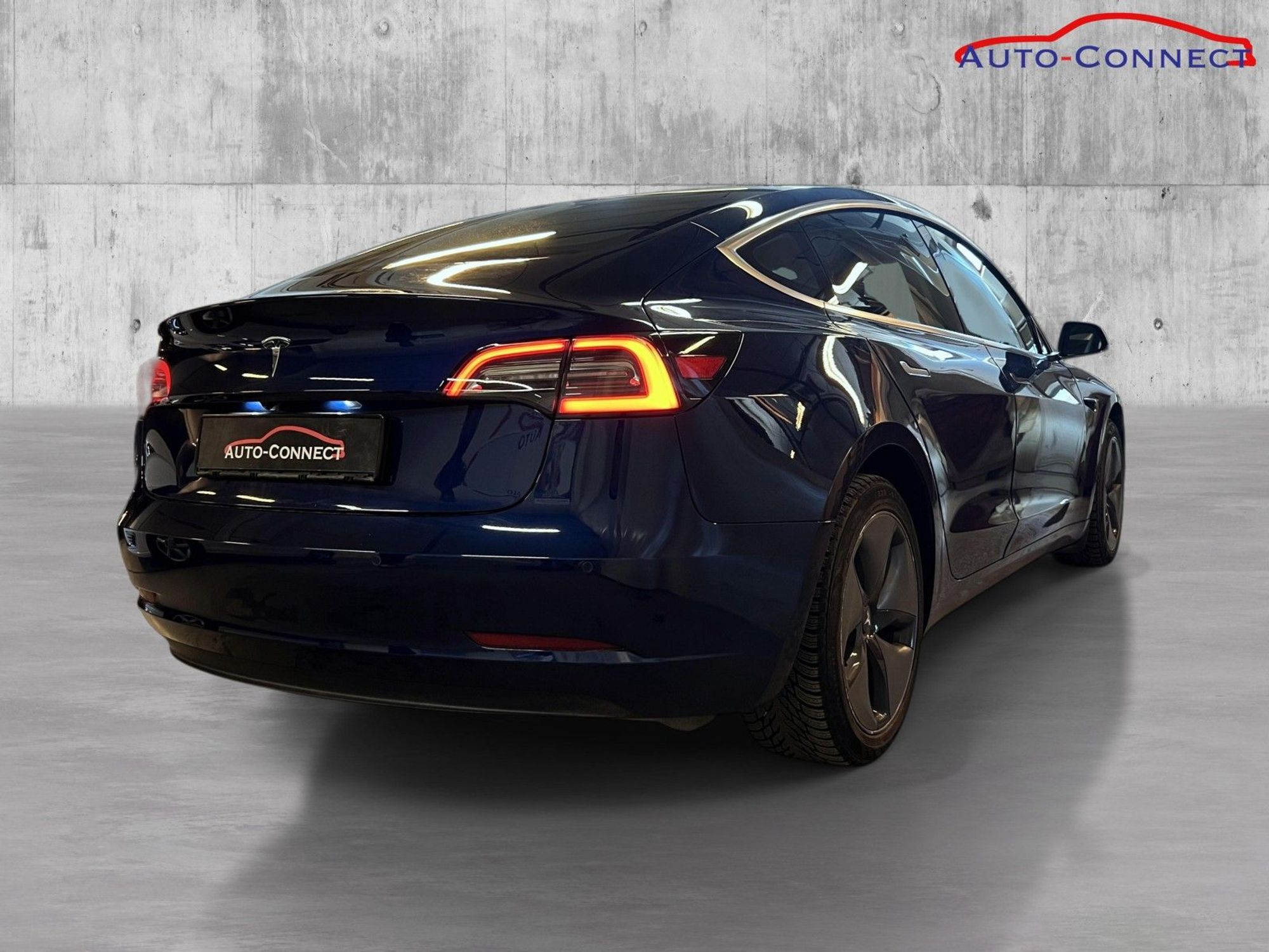 Tesla Model 3 Standard Range Plus, 325hk, 2020