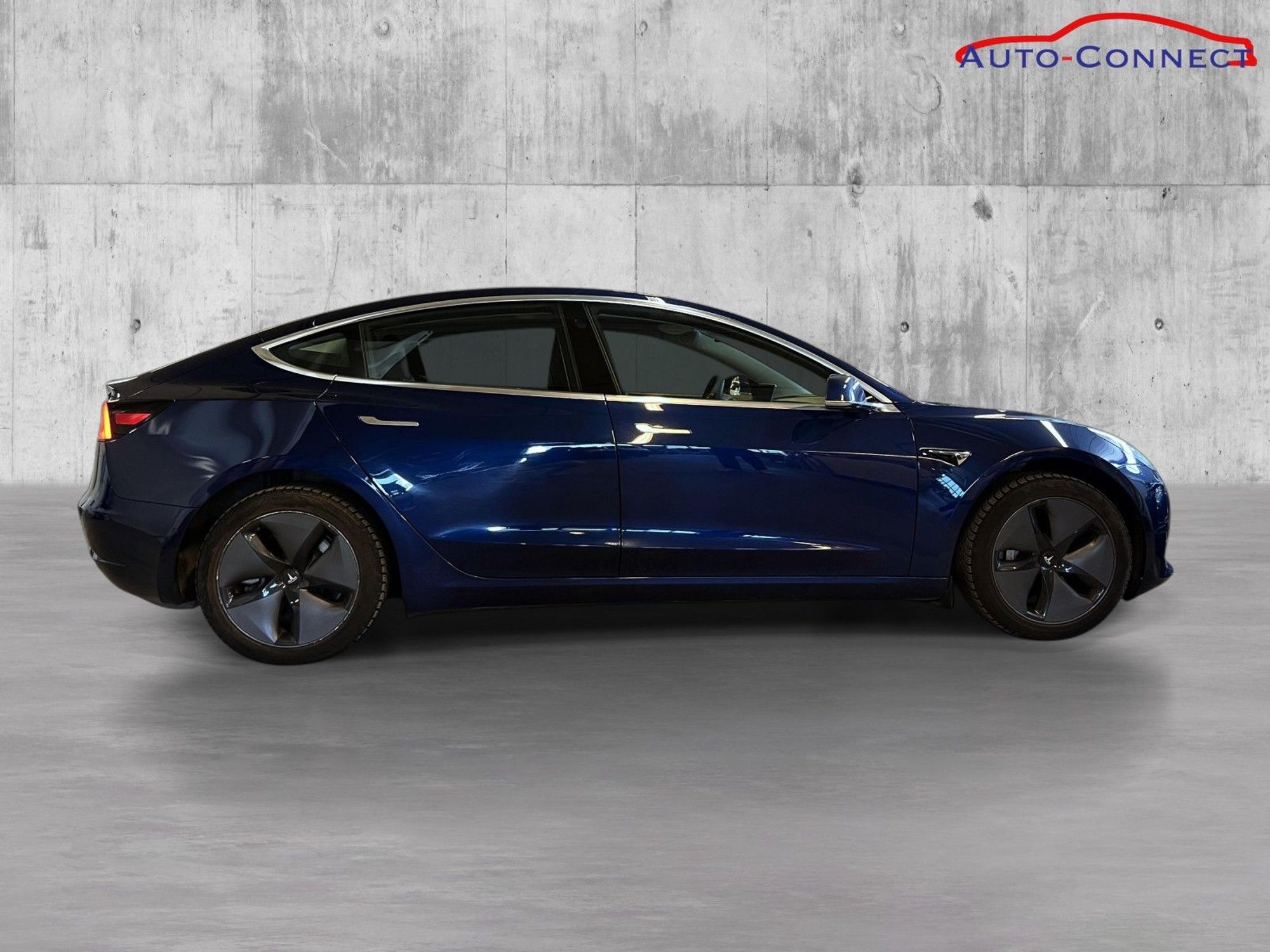 Tesla Model 3 Standard Range Plus, 325hk, 2020