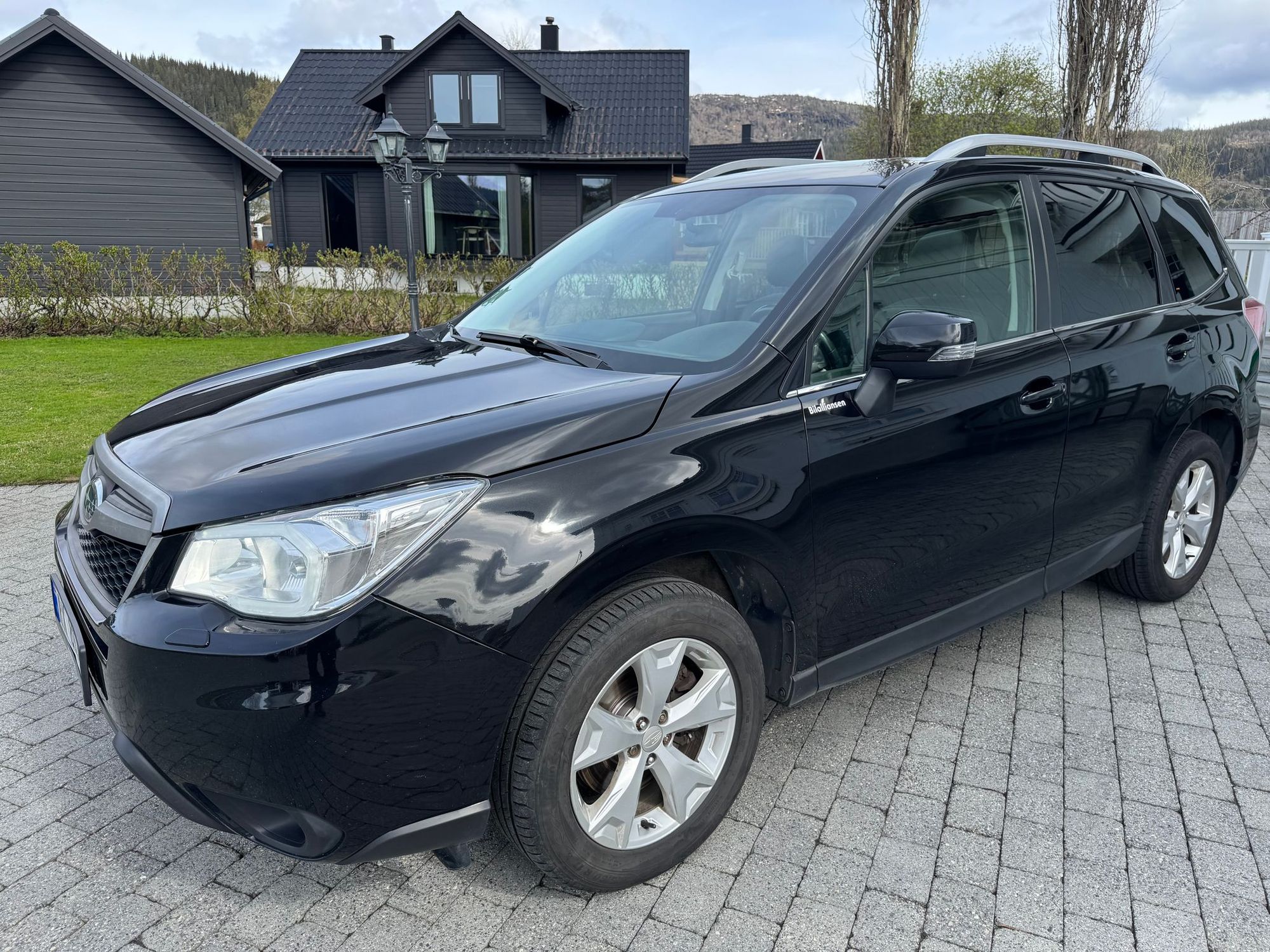 Subaru Forester 2.0 4WD Lineartronic, 147ps, 2015