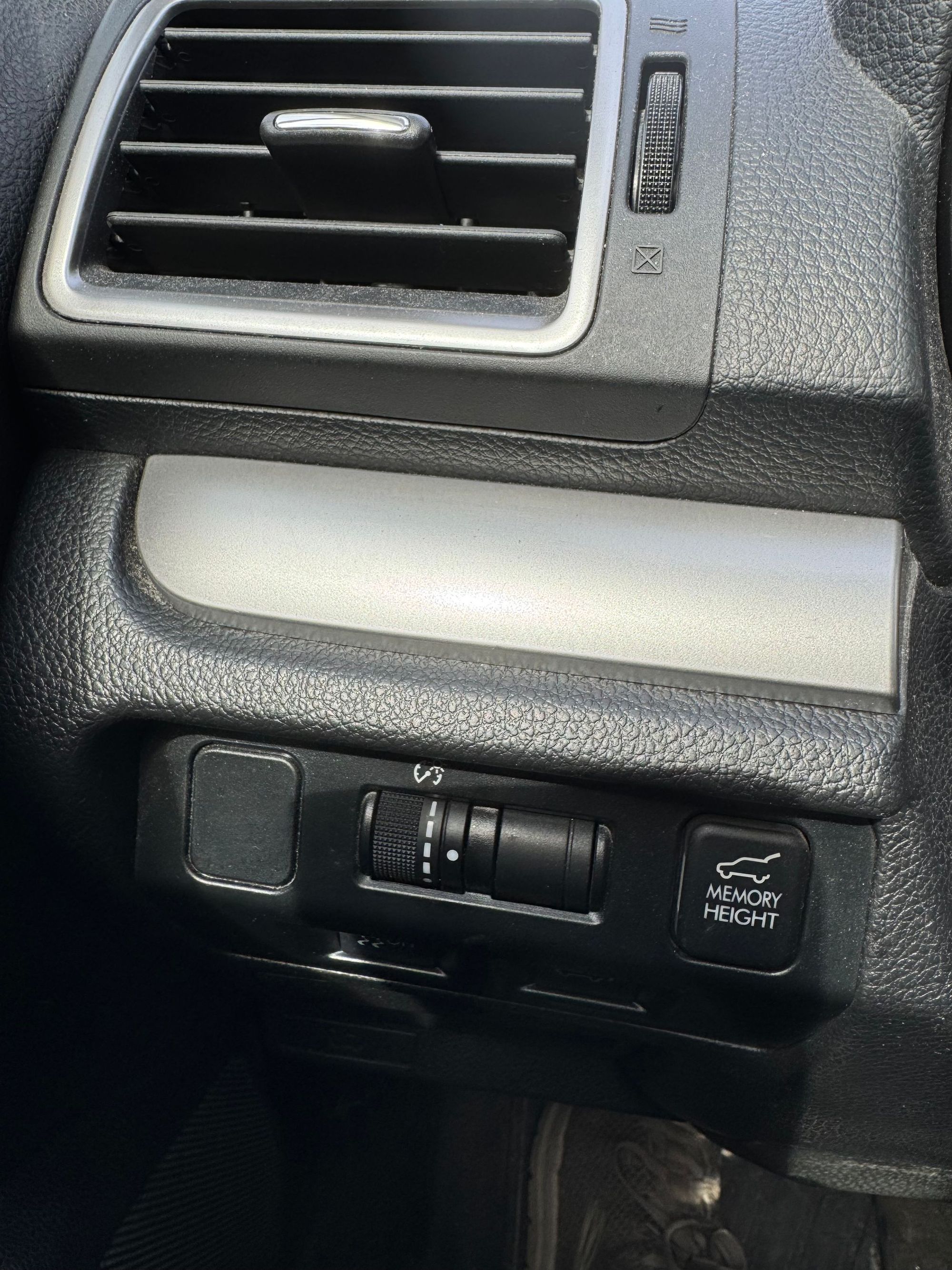 Subaru Forester 2.0 4WD Lineartronic, 147ps, 2015