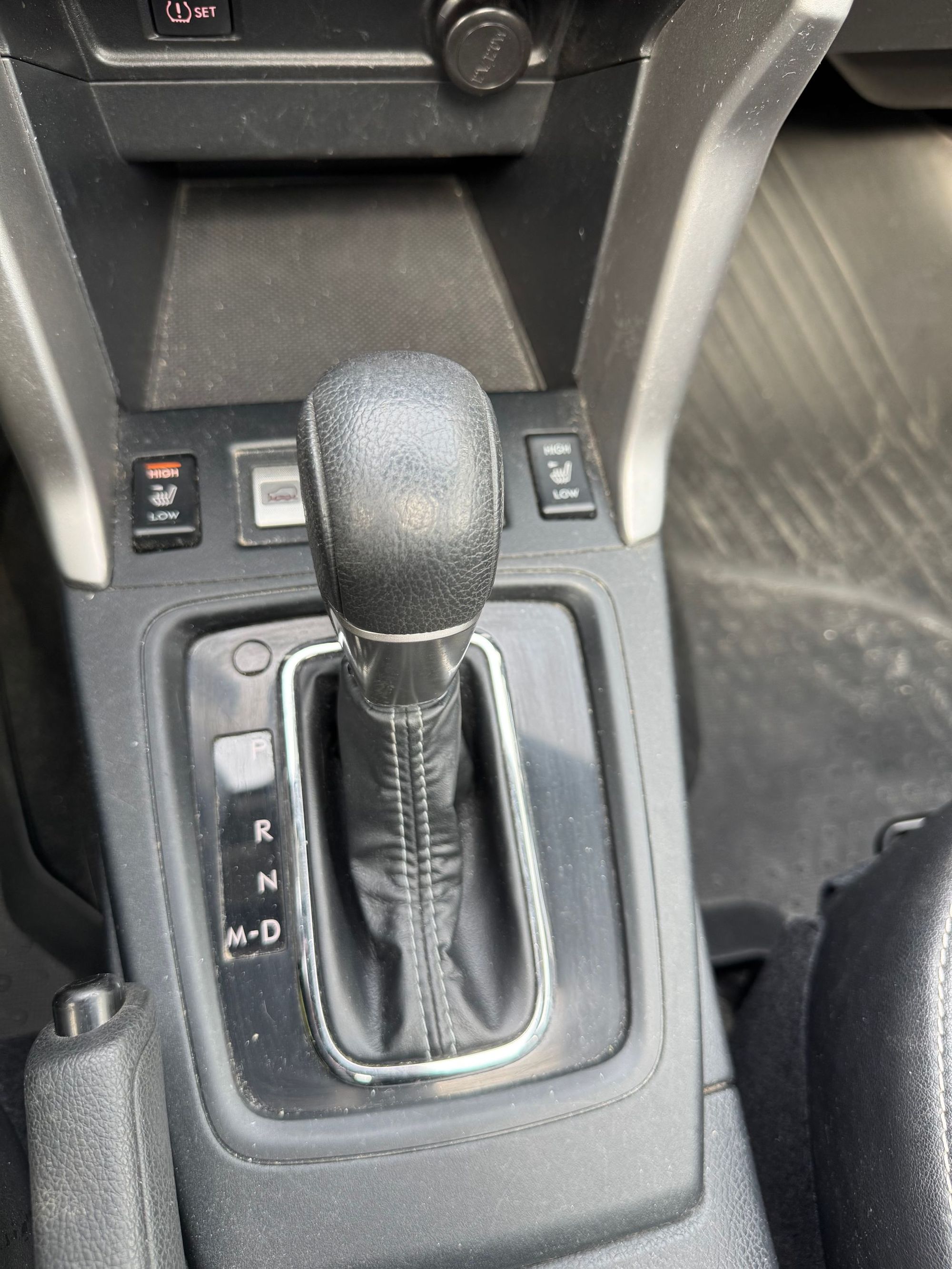 Subaru Forester 2.0 4WD Lineartronic, 147ps, 2015