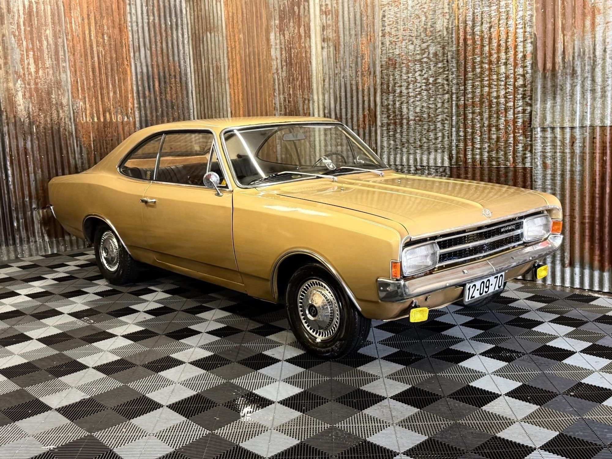 Opel Rekord Coupé 1.9 S Manuell, 3-trinn, 90hk, 1970