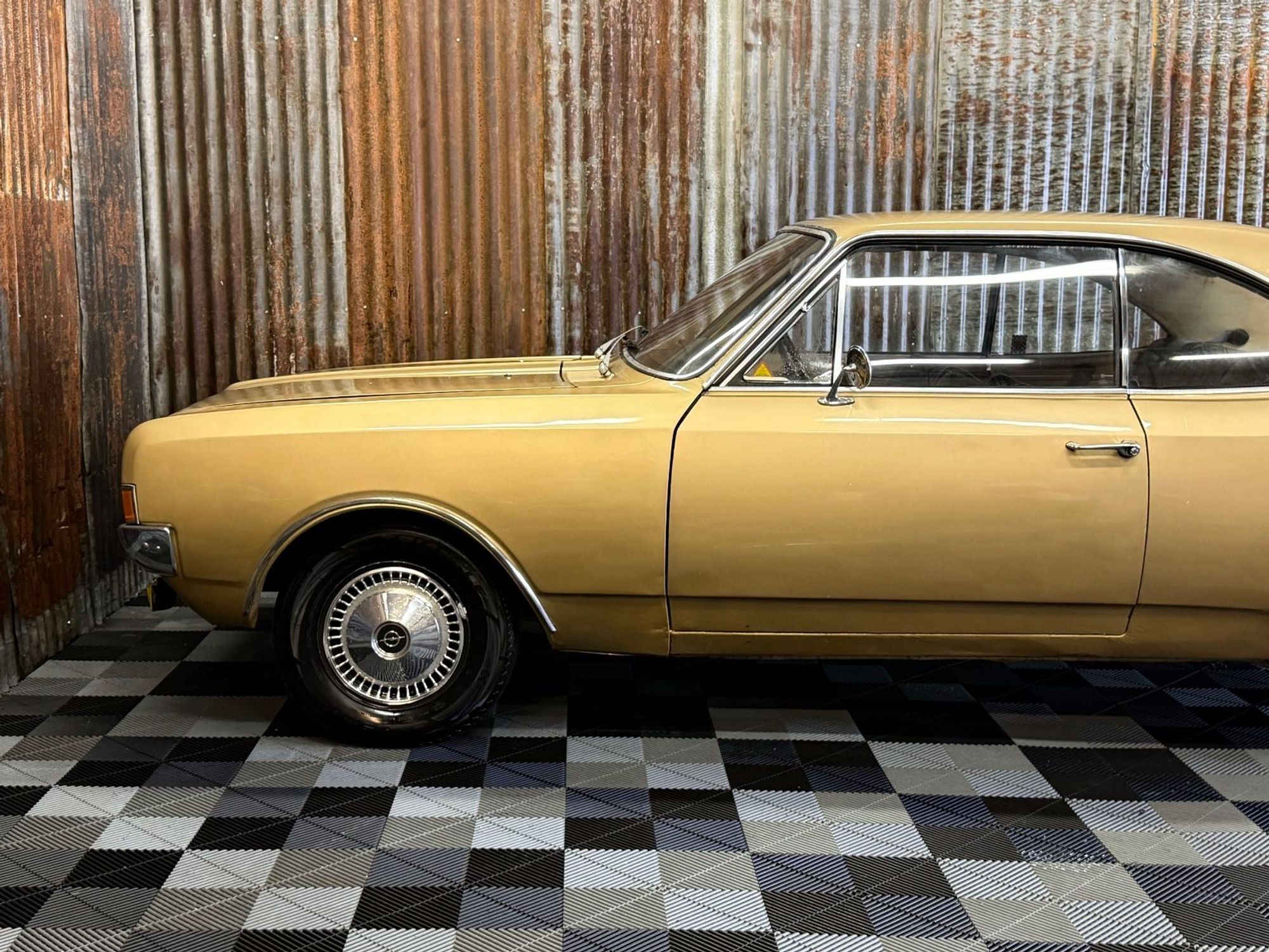 Opel Rekord Coupé 1.9 S Manuell, 3-trinn, 90hk, 1970