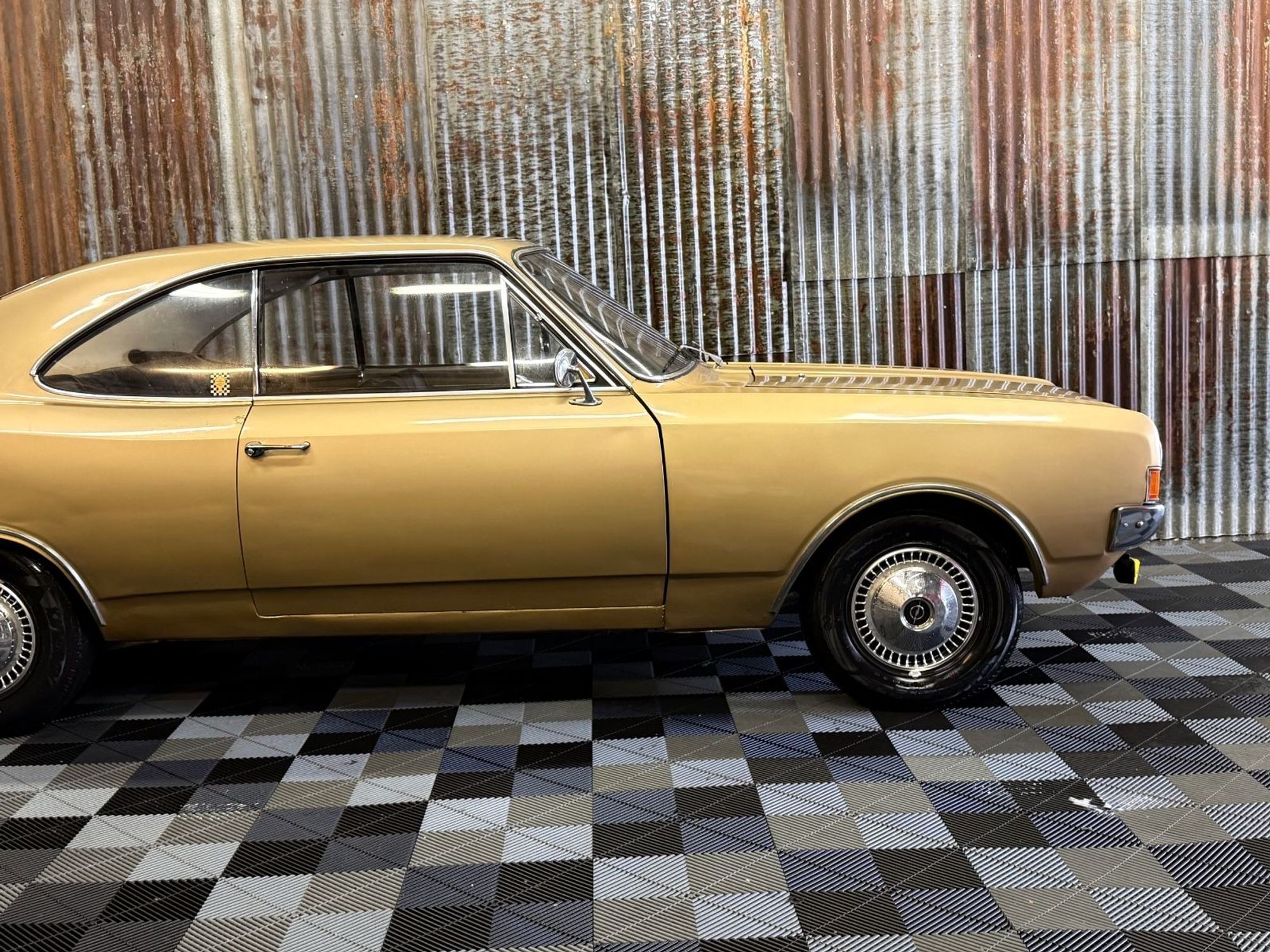 Opel Rekord Coupé 1.9 S Manuell, 3-trinn, 90hk, 1970