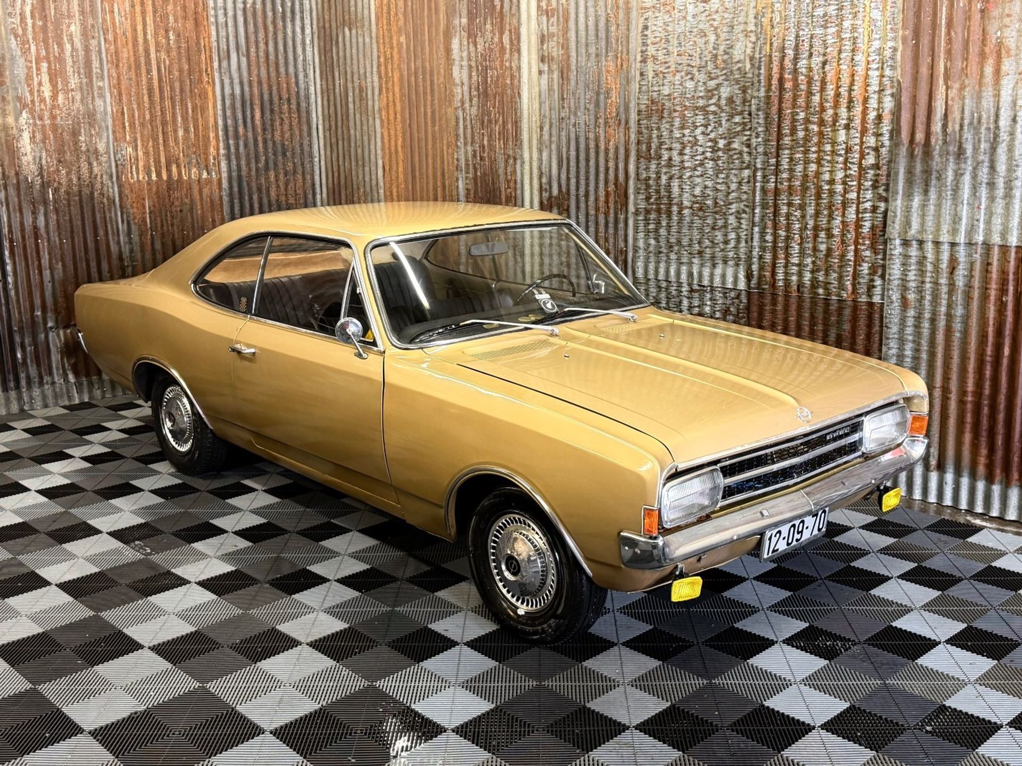 Opel Rekord Coupé 1.9 S Manuell, 3-trinn, 90hk, 1970