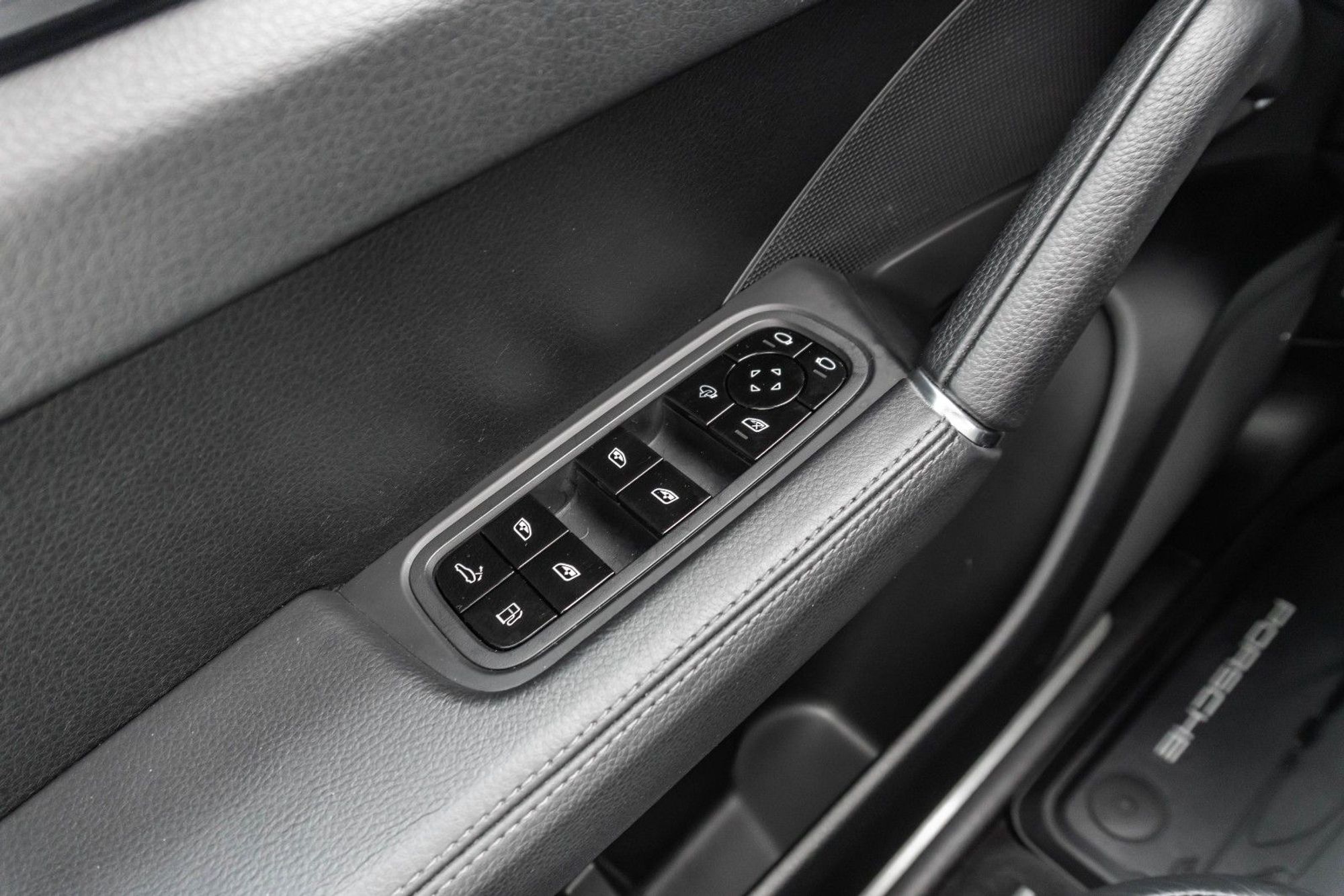 Porsche Cayenne E-Hybrid TipTronic, 8-trinn, 462hk, 2021