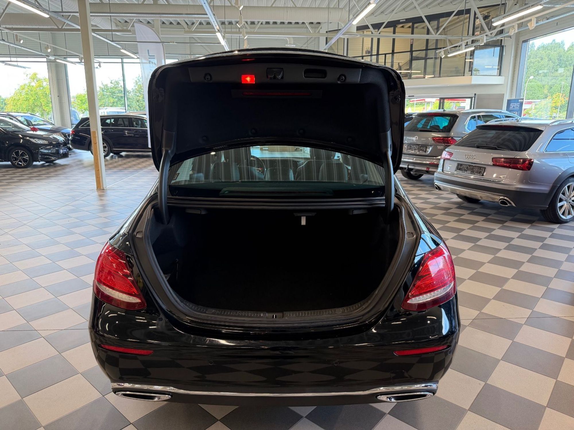 Mercedes-Benz E 220 d 4MATIC 9G-Tronic, 194hp, 2017