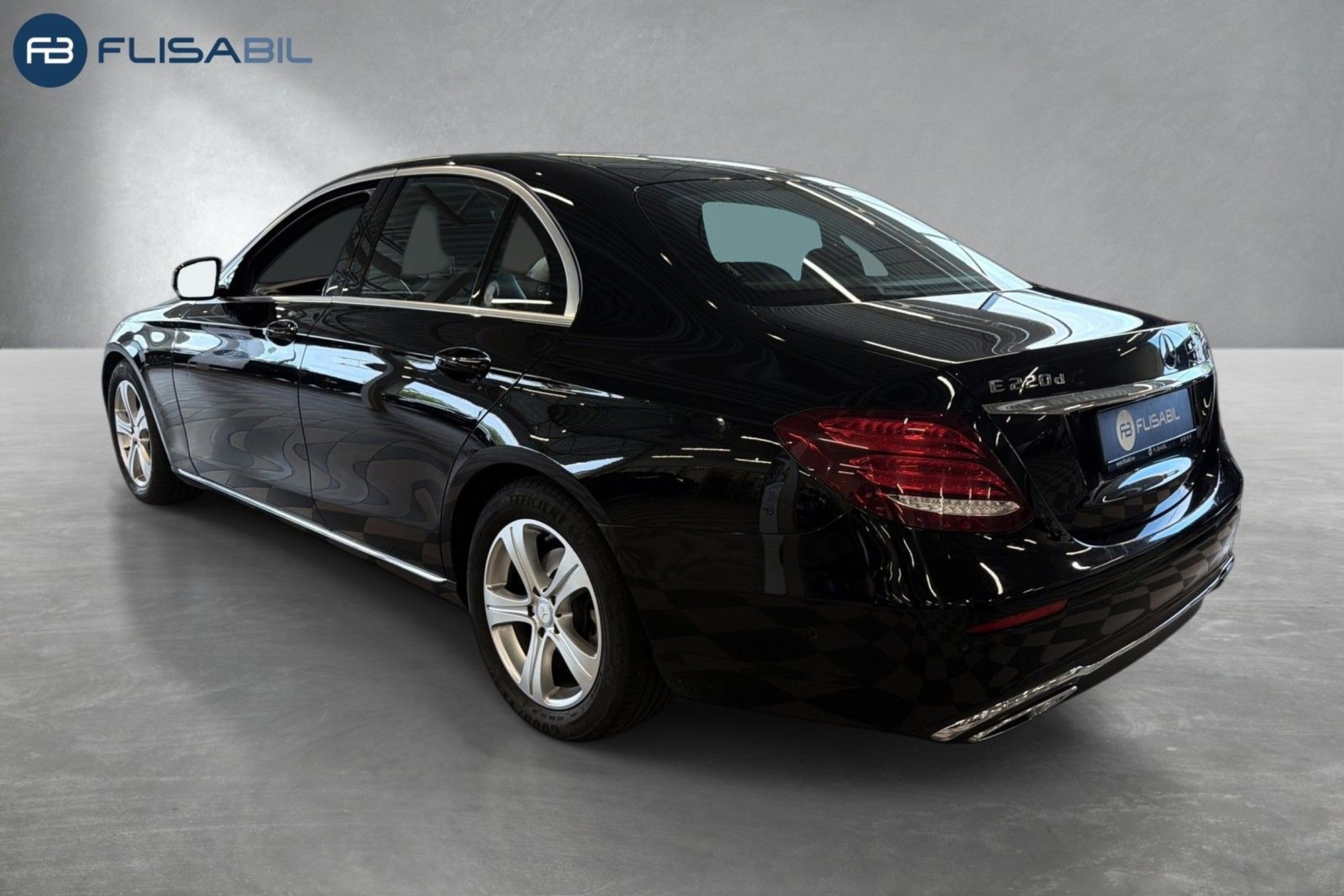 Mercedes-Benz E 220 d 4MATIC 9G-Tronic, 194hp, 2017